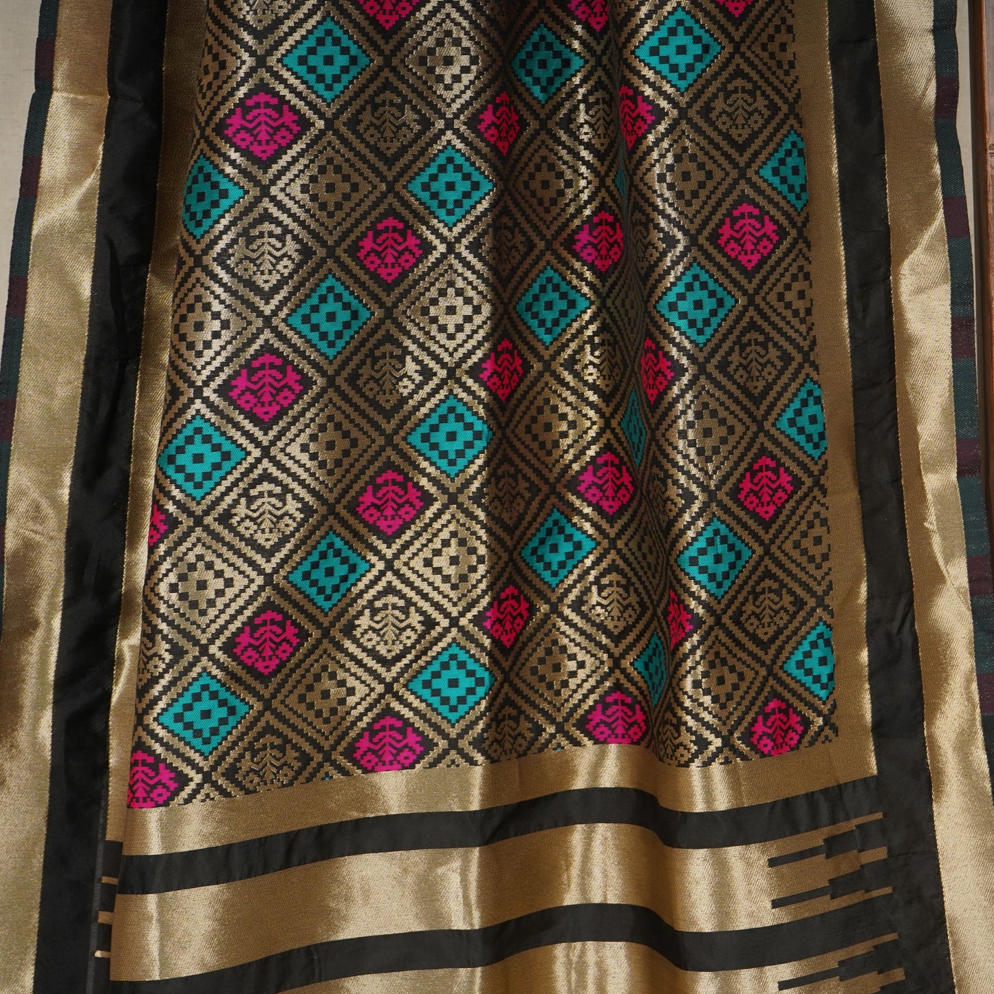 Premium Black Geometrical Print Banarsi Jacquard Dupatta