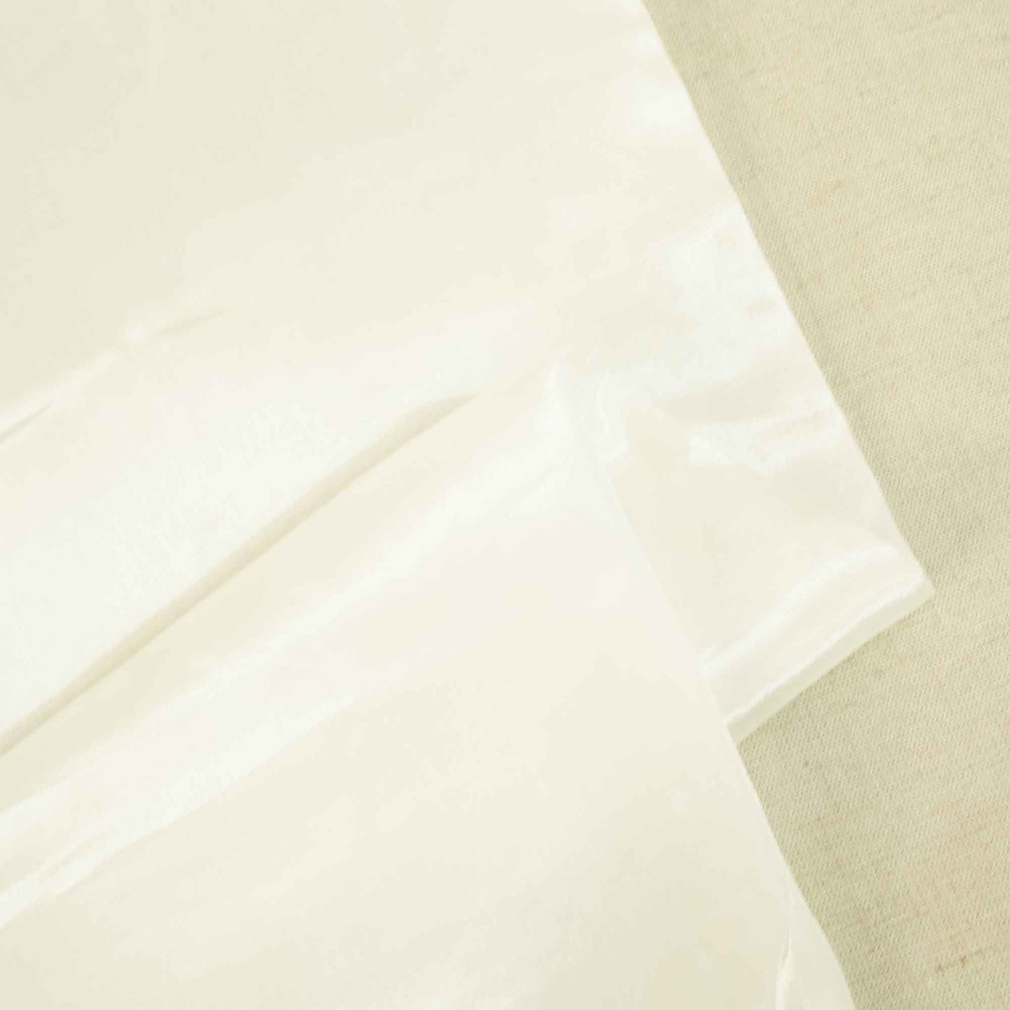 White Solid (RFD) Viscose Natural Crepe Dyeable FG-16053