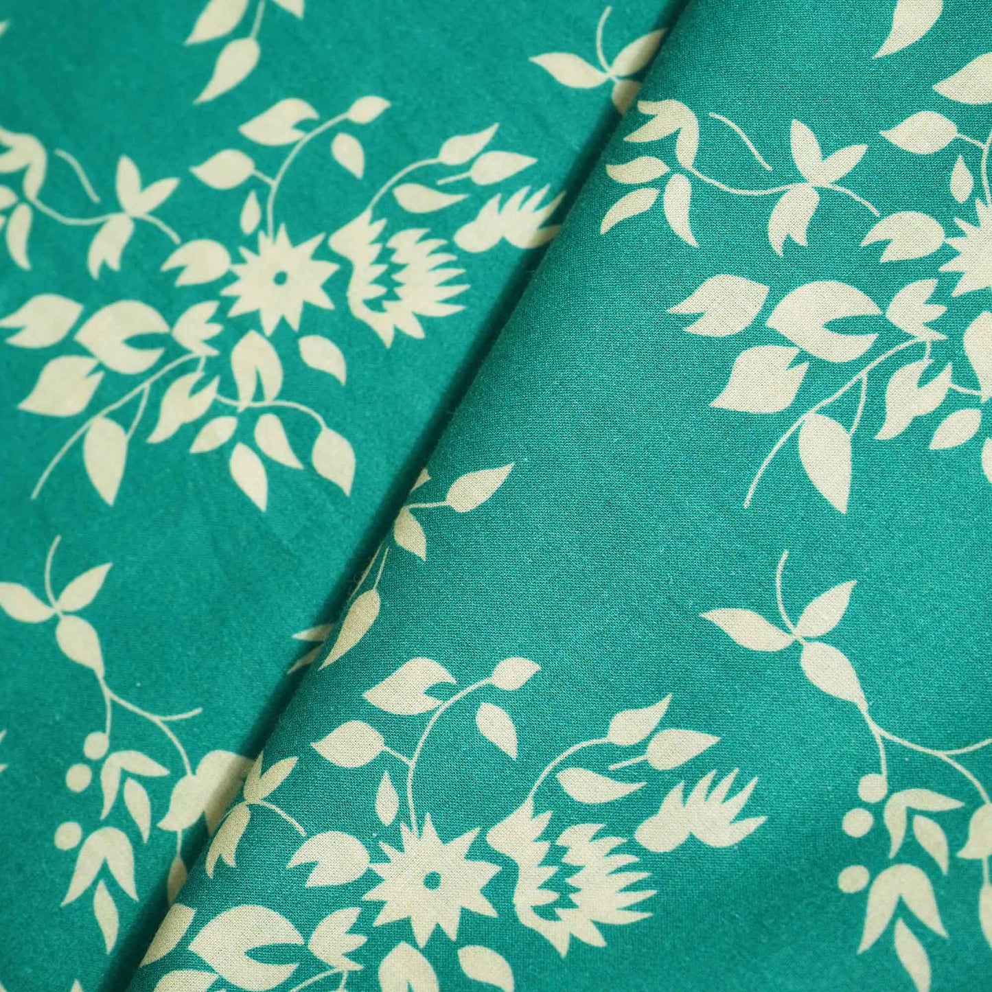 Off White Floral Print Cotton Fabric RT-17583