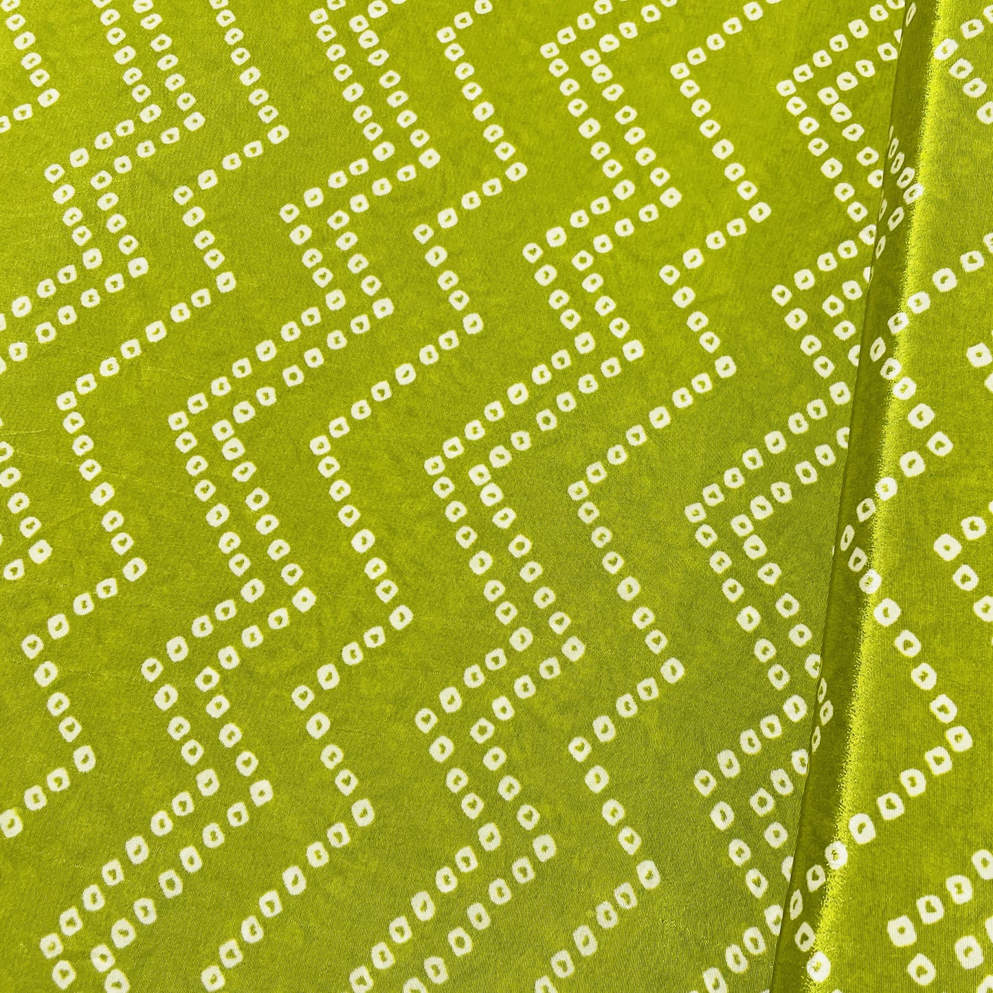 Green Bandhani Print Crepe Fabric 18155
