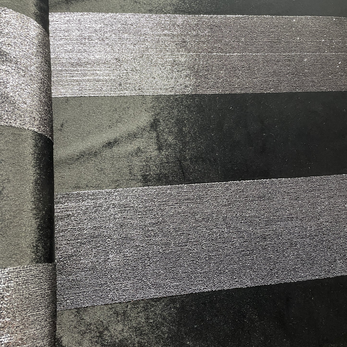 Black Metalic Stripes Valvet Fabric 18792