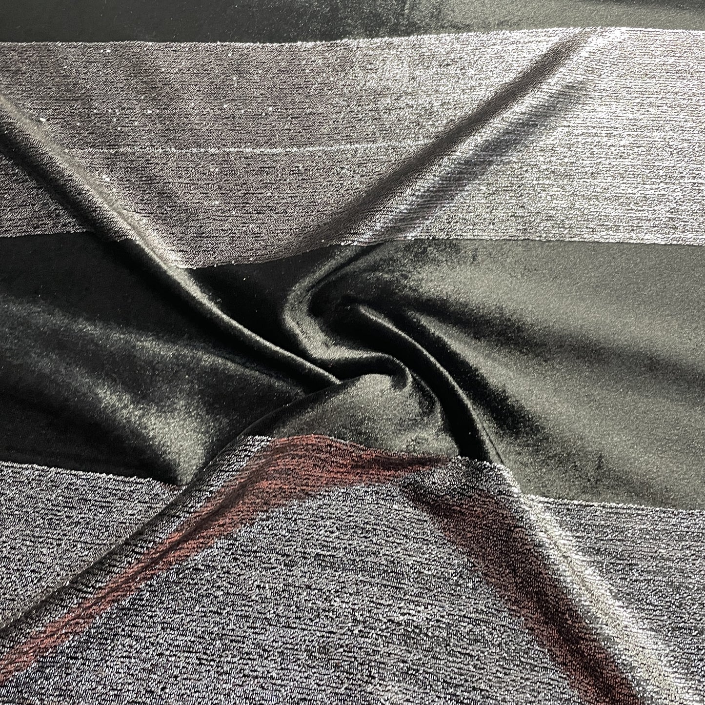 Black Metalic Stripes Valvet Fabric 18792