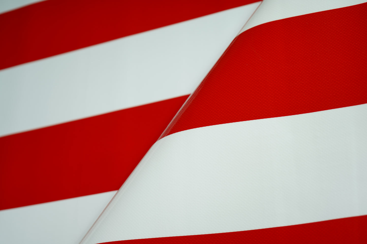 CTF 550 GSM SINGLE SIDE STRIPE GLOSSY RED + WHITE