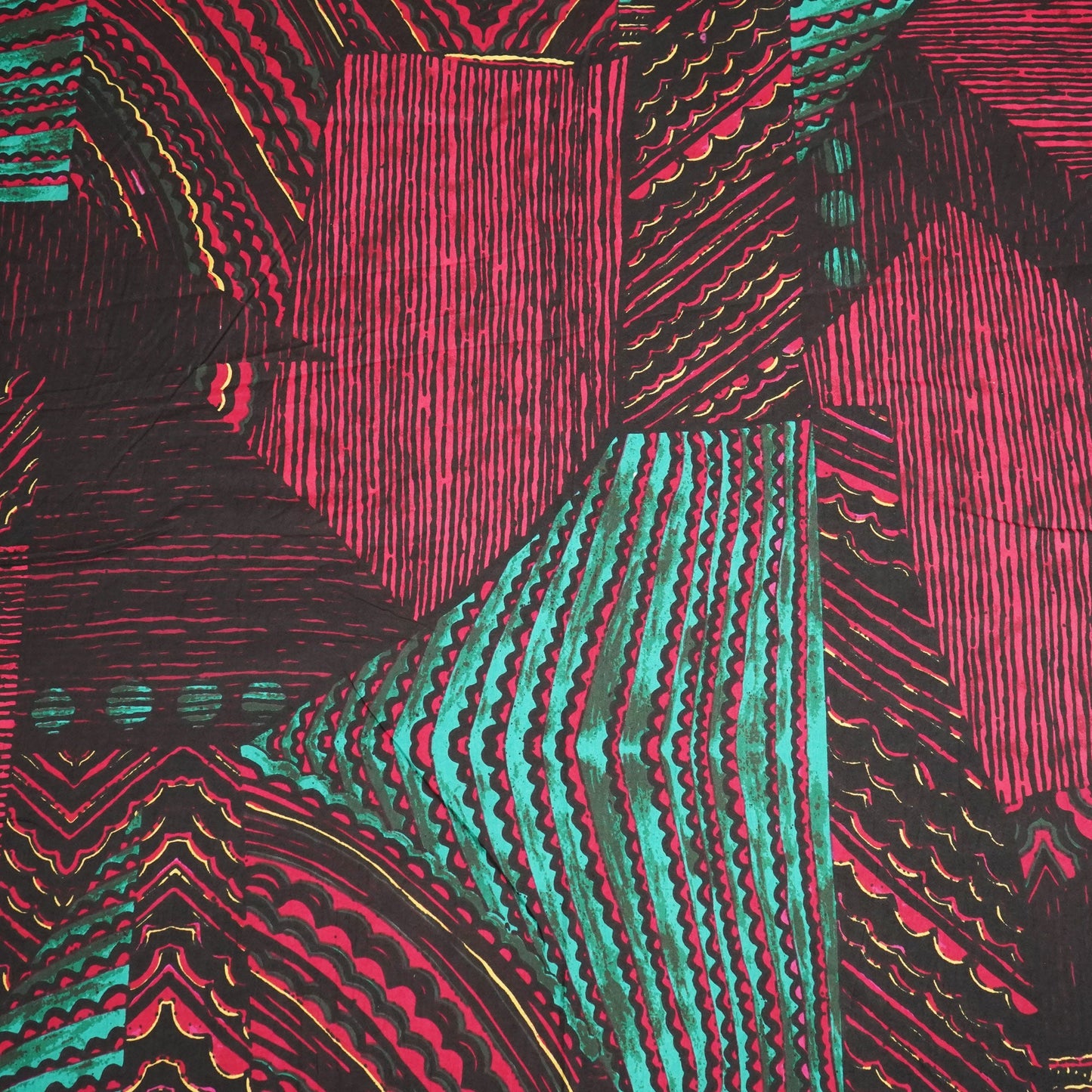 Black Abstract Print Cotton Fabric MFL-23622