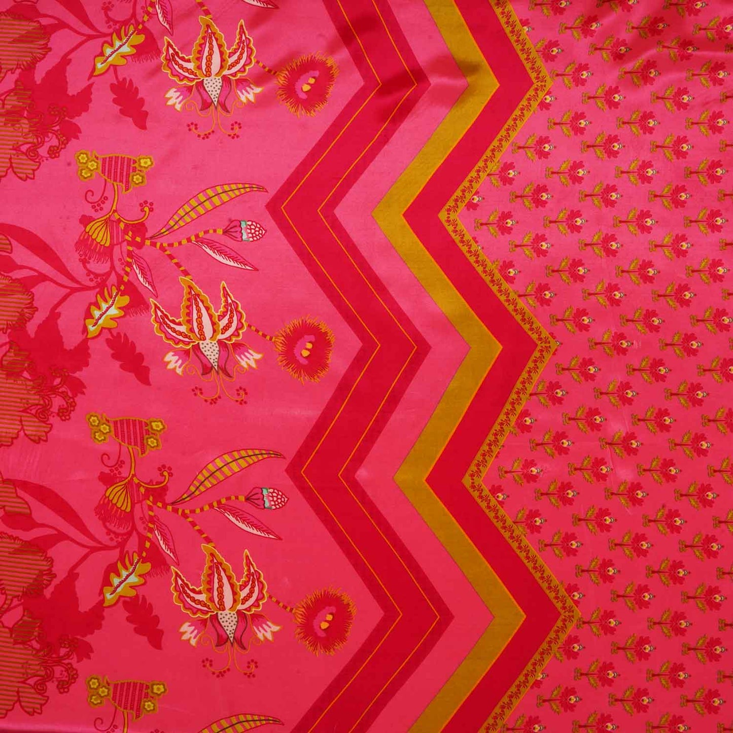 Pink Floral Print Crepe Fabric MT-28237