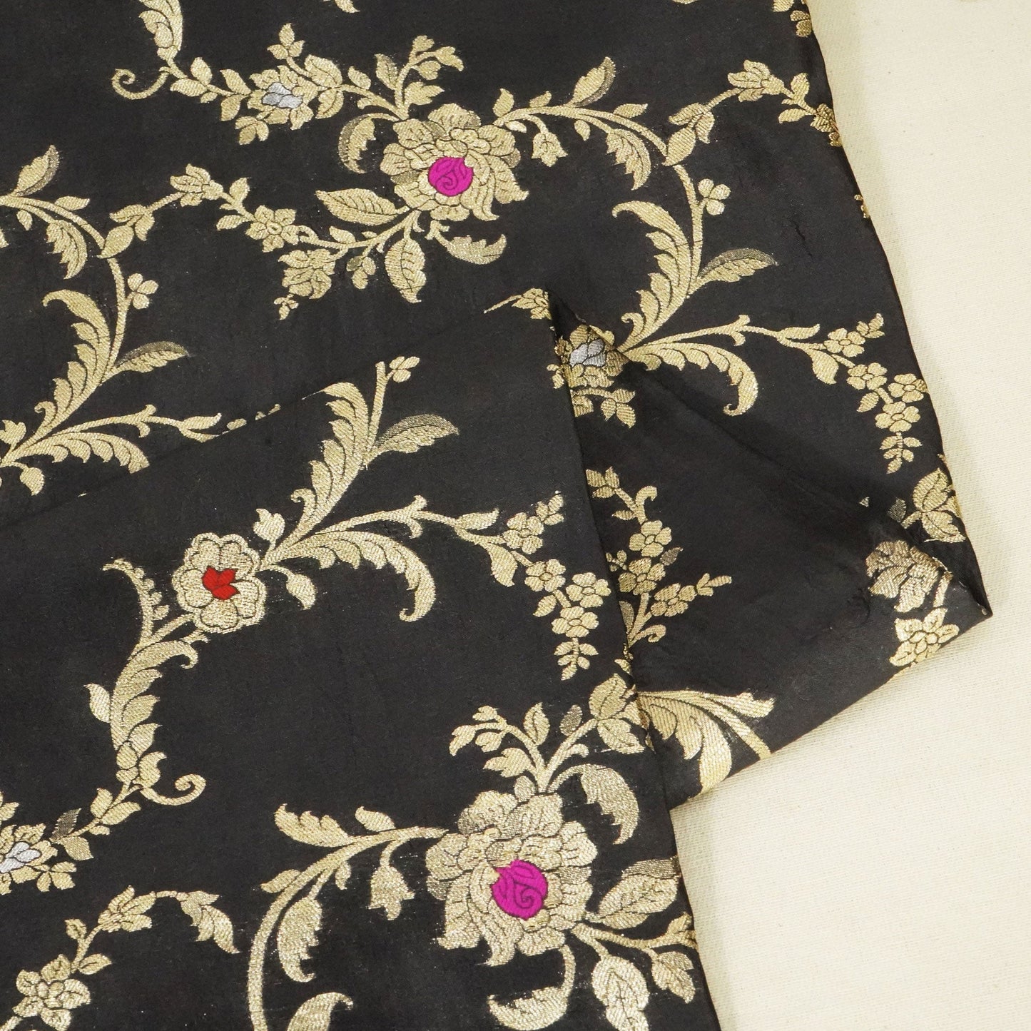 Black Mina Sona Rupa Dupian Silk YF-24416