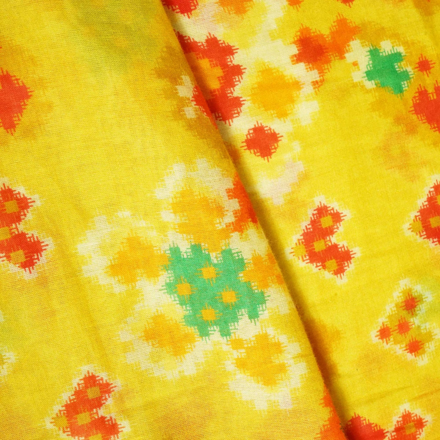 Multicolor Abstract Print Cotton Mulmul Fabric GT-25403