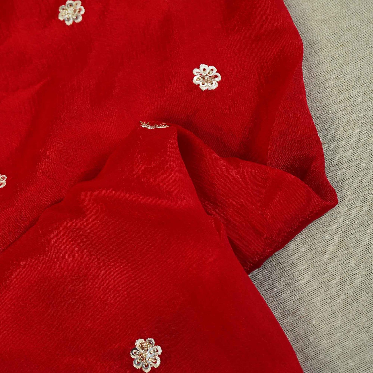 Red Thread Embroidery Chinon Fabric RA-26956