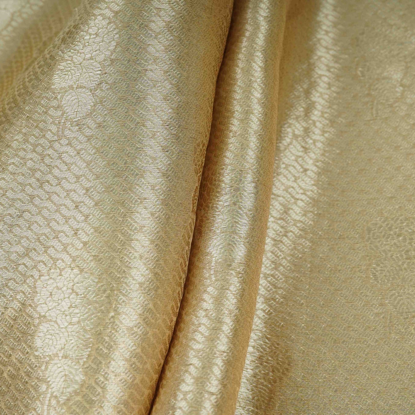 Golden & White Buti With Jaal Tissue Fabric CW-32602