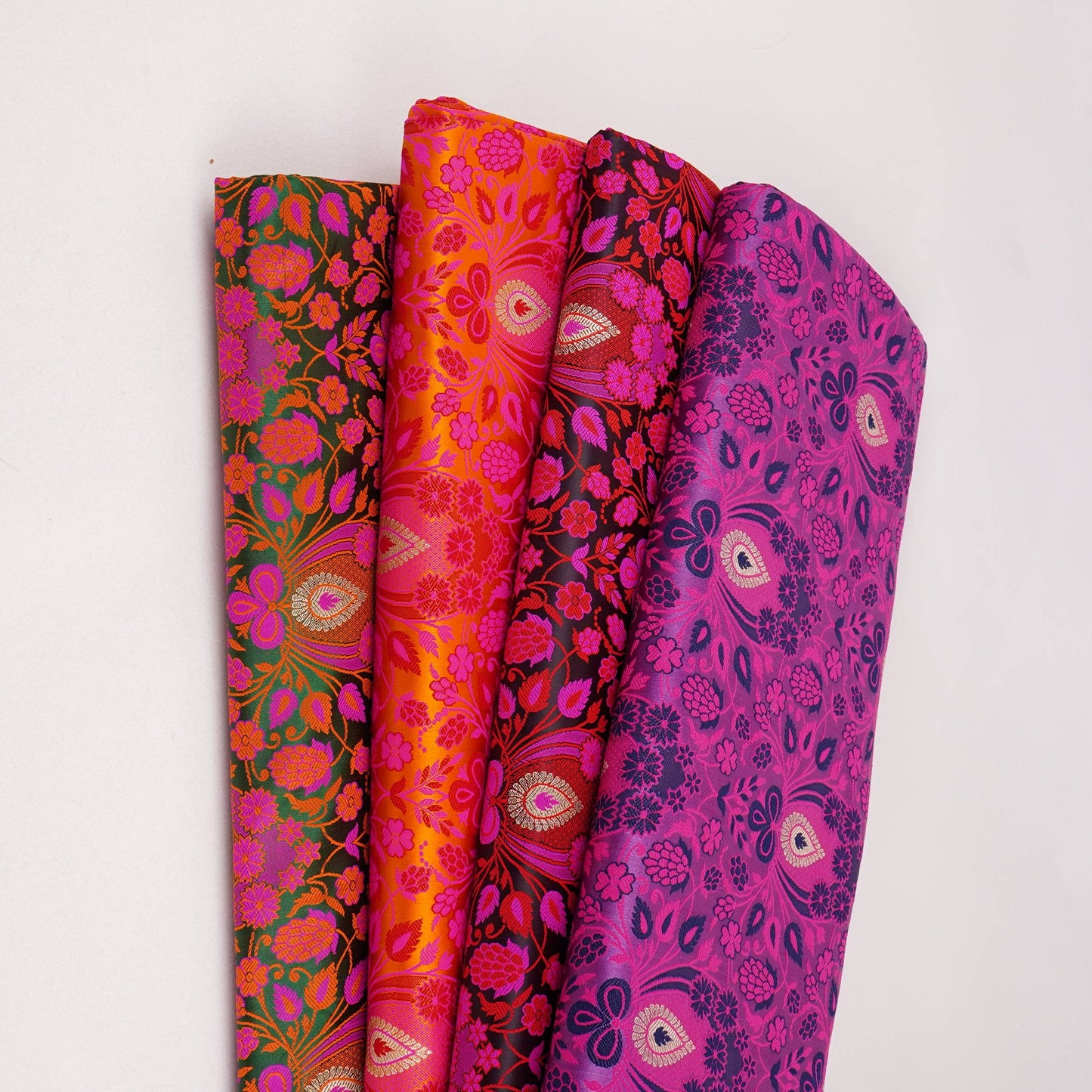 Pink Dohri Zari Booti Tanchoi Silk Fabric HMSS-32759