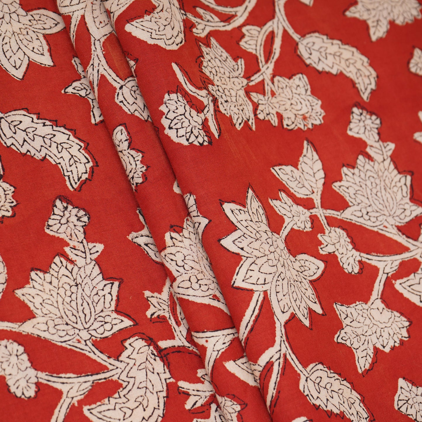 Red Floral Print Cotton Fabric AFI-29596