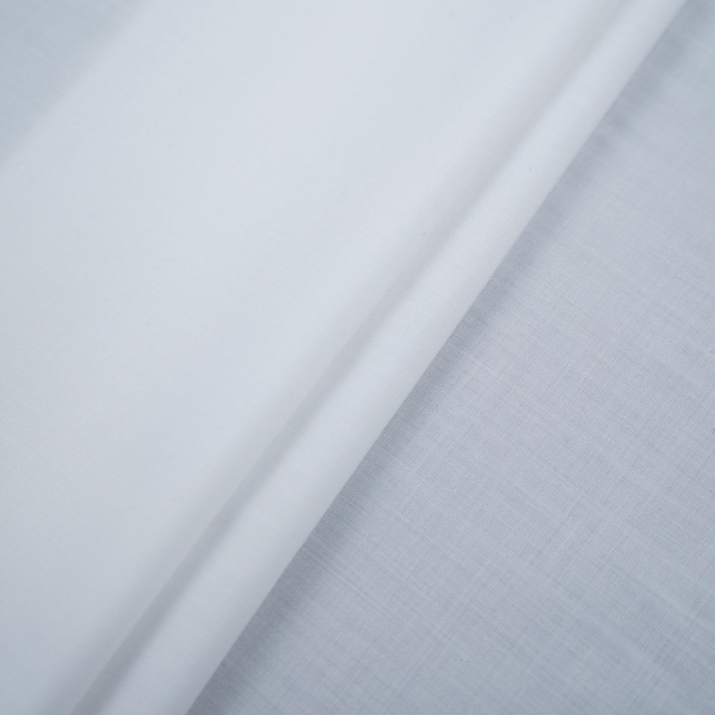 White Solid Lizzy Bizzy Fabric RTL-31448 - TradeUNO