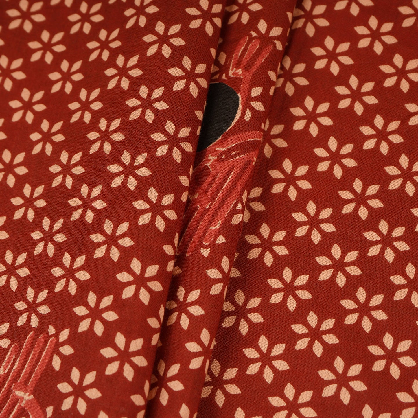 Red Floral Print Cotton Fabric MFR-29838
