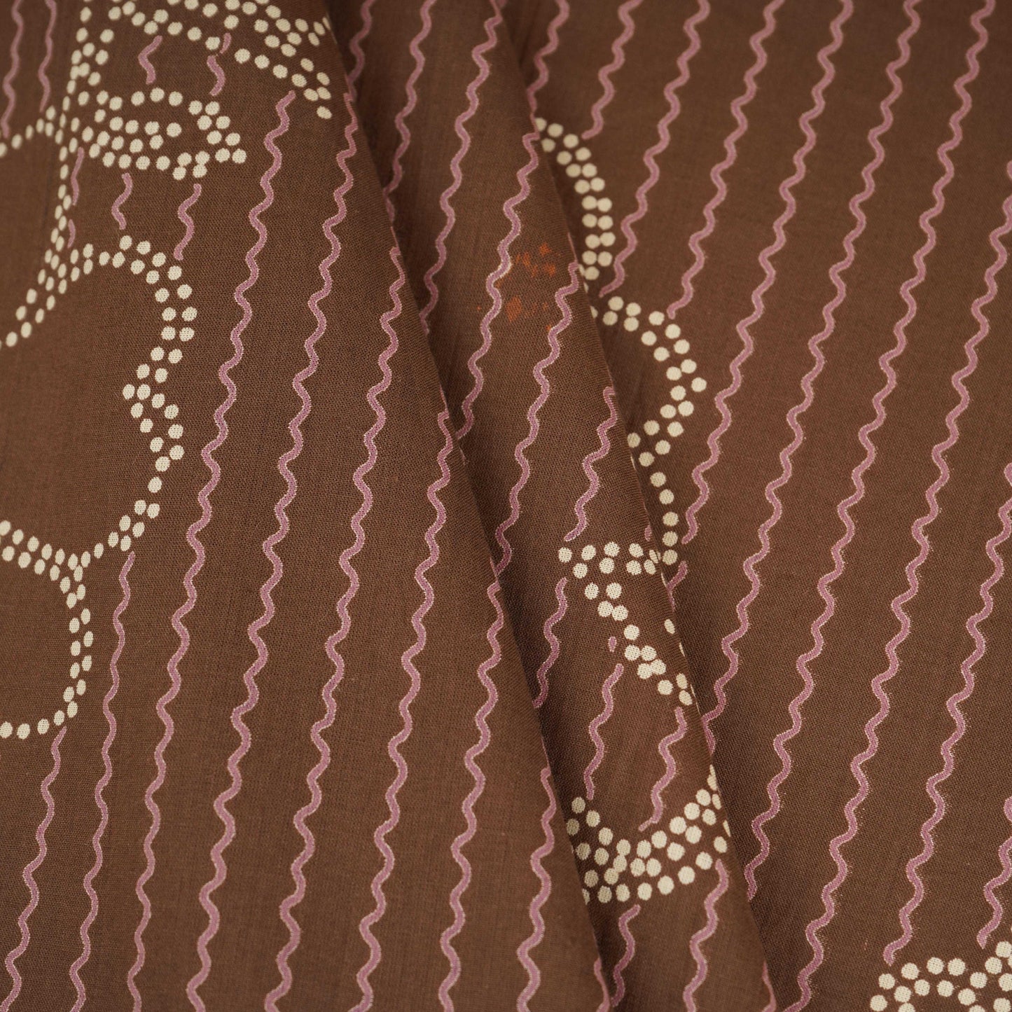 Brown Zig Zag Stripes Print Cotton Fabric OG-30424