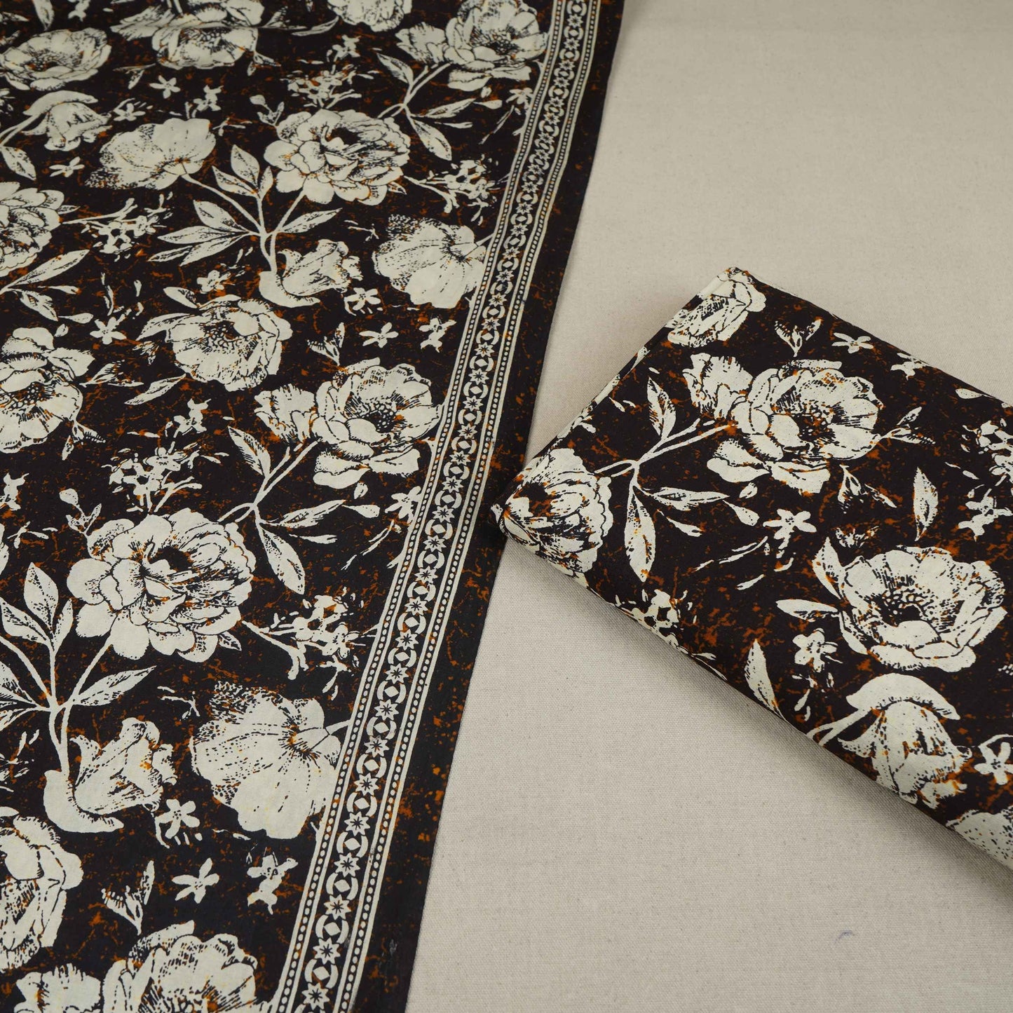 Black & White Floral Print Cotton Fabric OG-30316