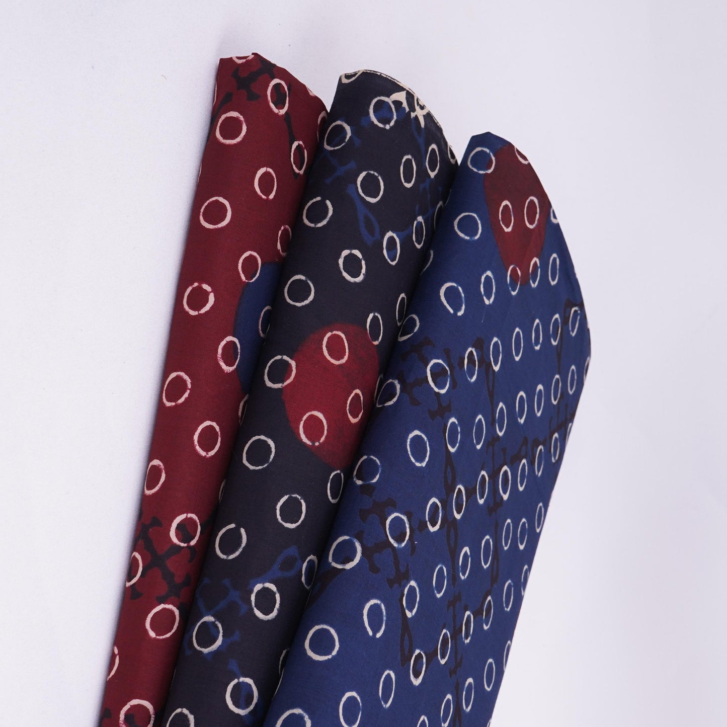 Black With Multicolor Polka Dot Cotton Fabric DE-32297