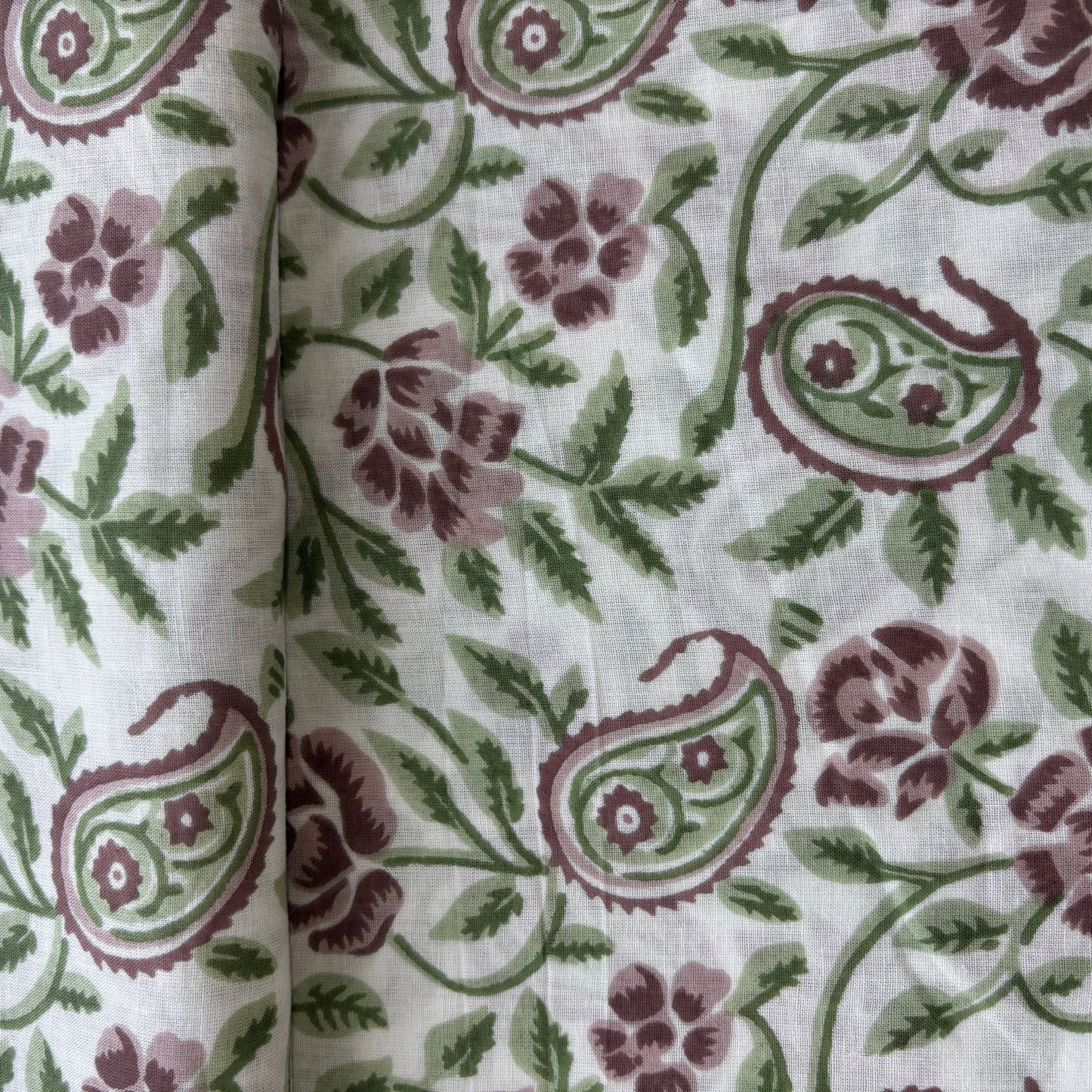 White Green Paisley Print Cotton Fabric 16062