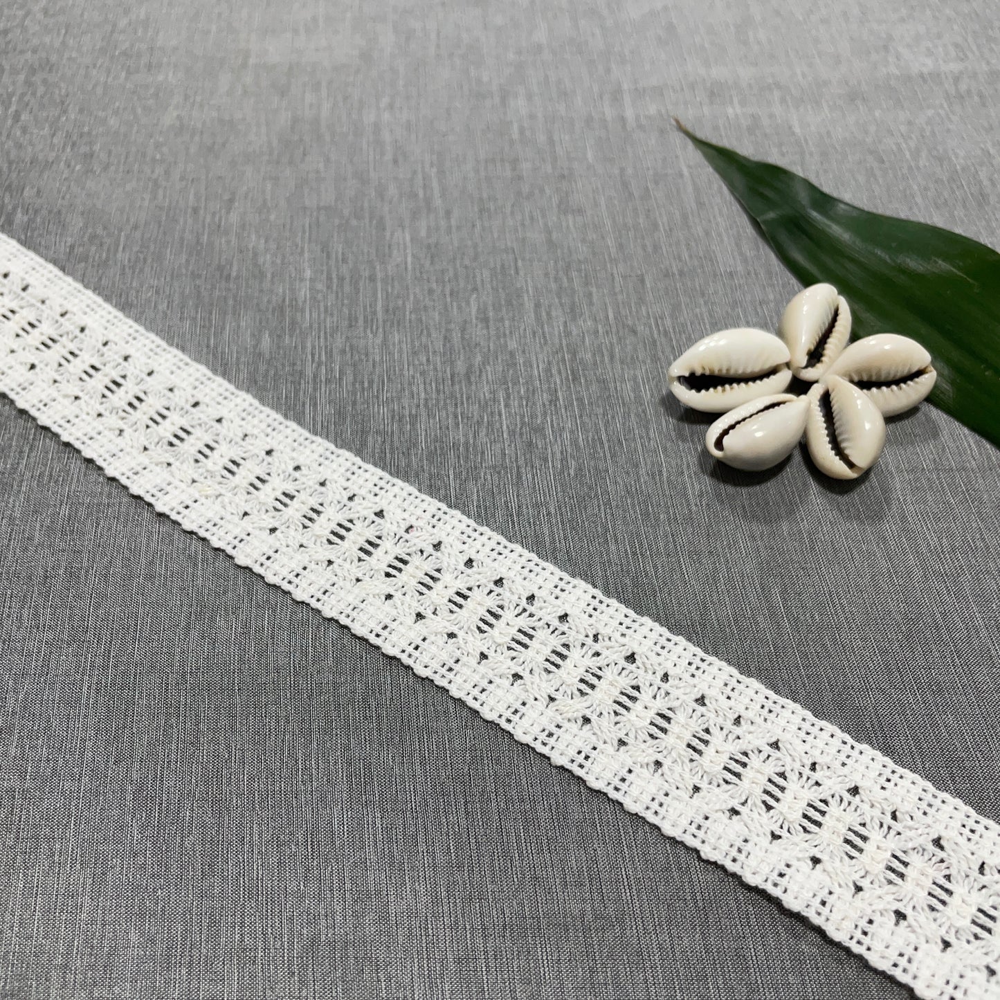 Off White Cotton Lace - TradeUNO