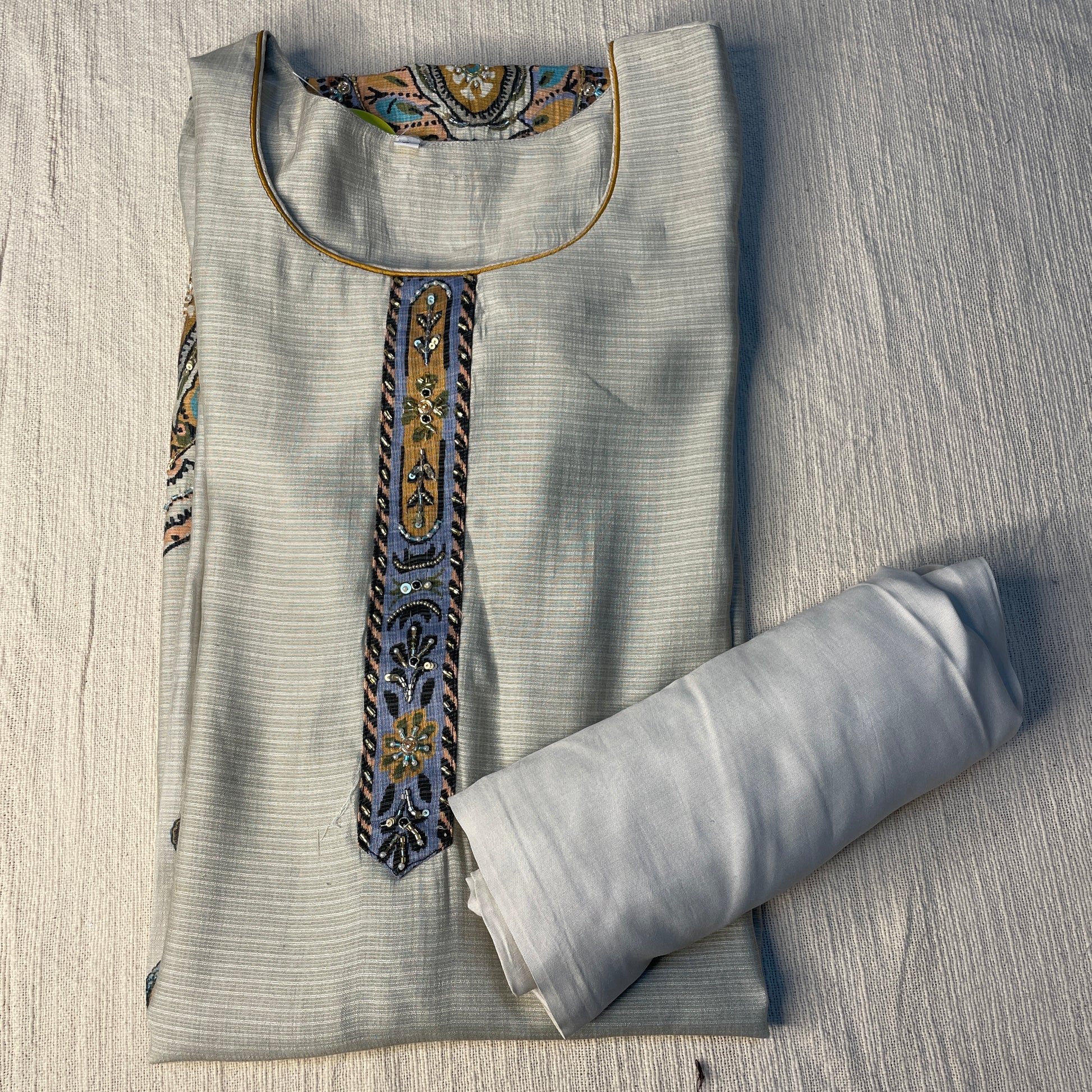 Exclusive Suit Set With Dupatta (Top-Muslin, Bottom-Cotton Silk, Dupatta-Silk) Bage CutDana Embroidery Fabric