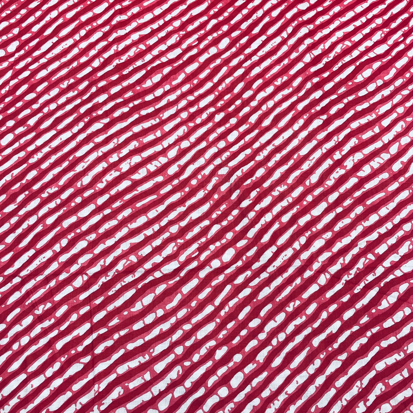 White & Red Lehriya Print Cotton Fabric - TradeUNO