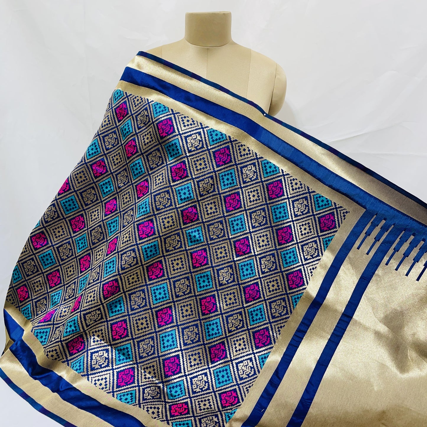 Premium Navy Blue Geometrical Print Banarsi Jacquard Dupatta