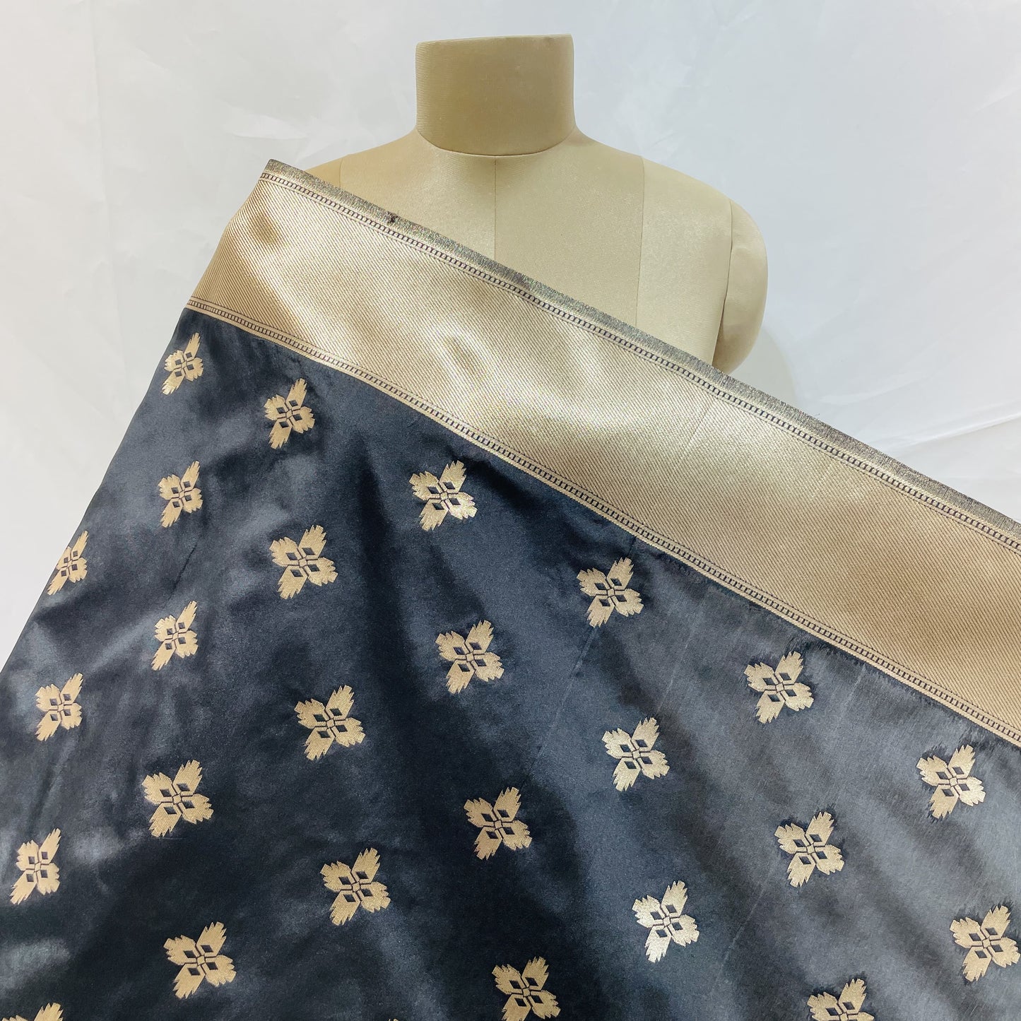Premium Black Floral Print Banarsi Jacquard Dupatta