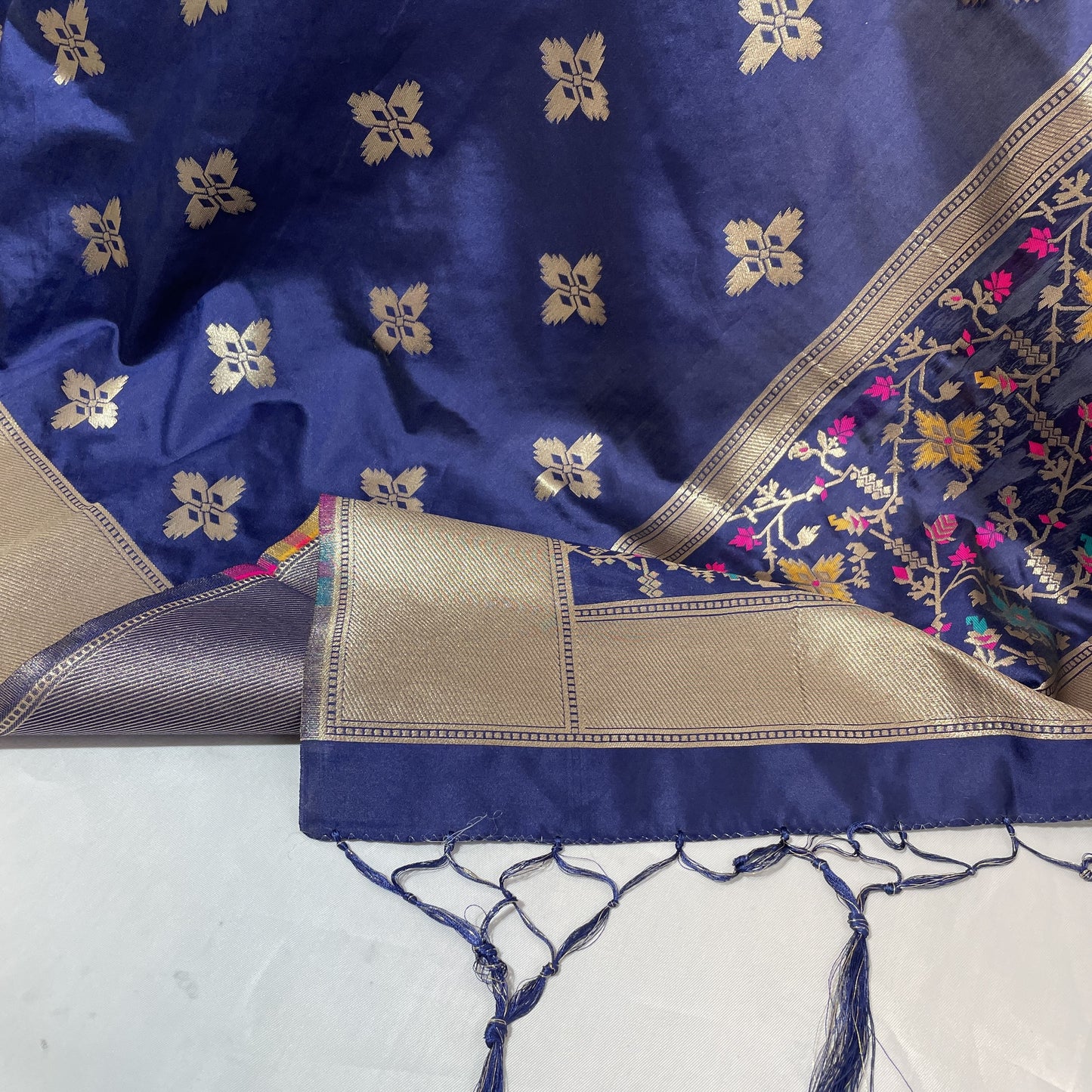 Premium Navy Blue Floral Print Banarsi Jacquard Dupatta