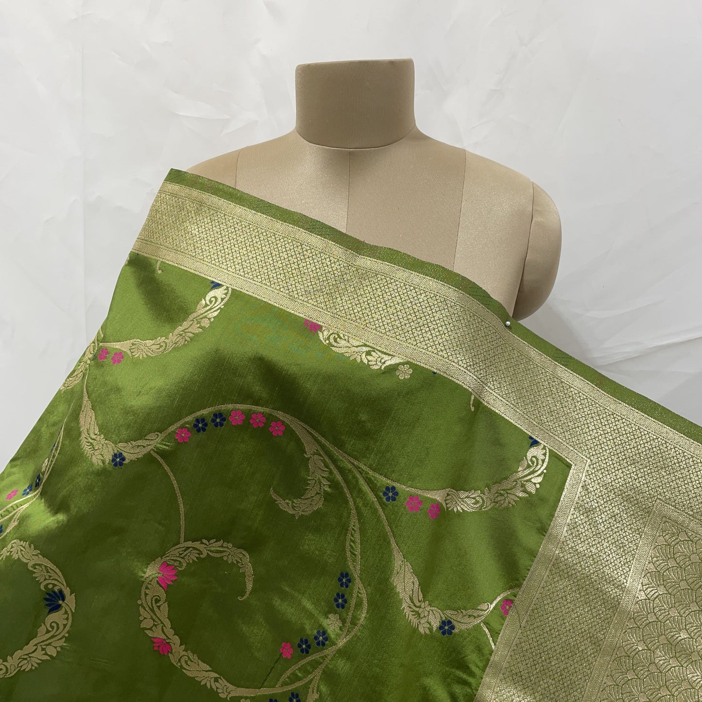 Premium Green Floral Print Banarsi Jacquard Dupatta