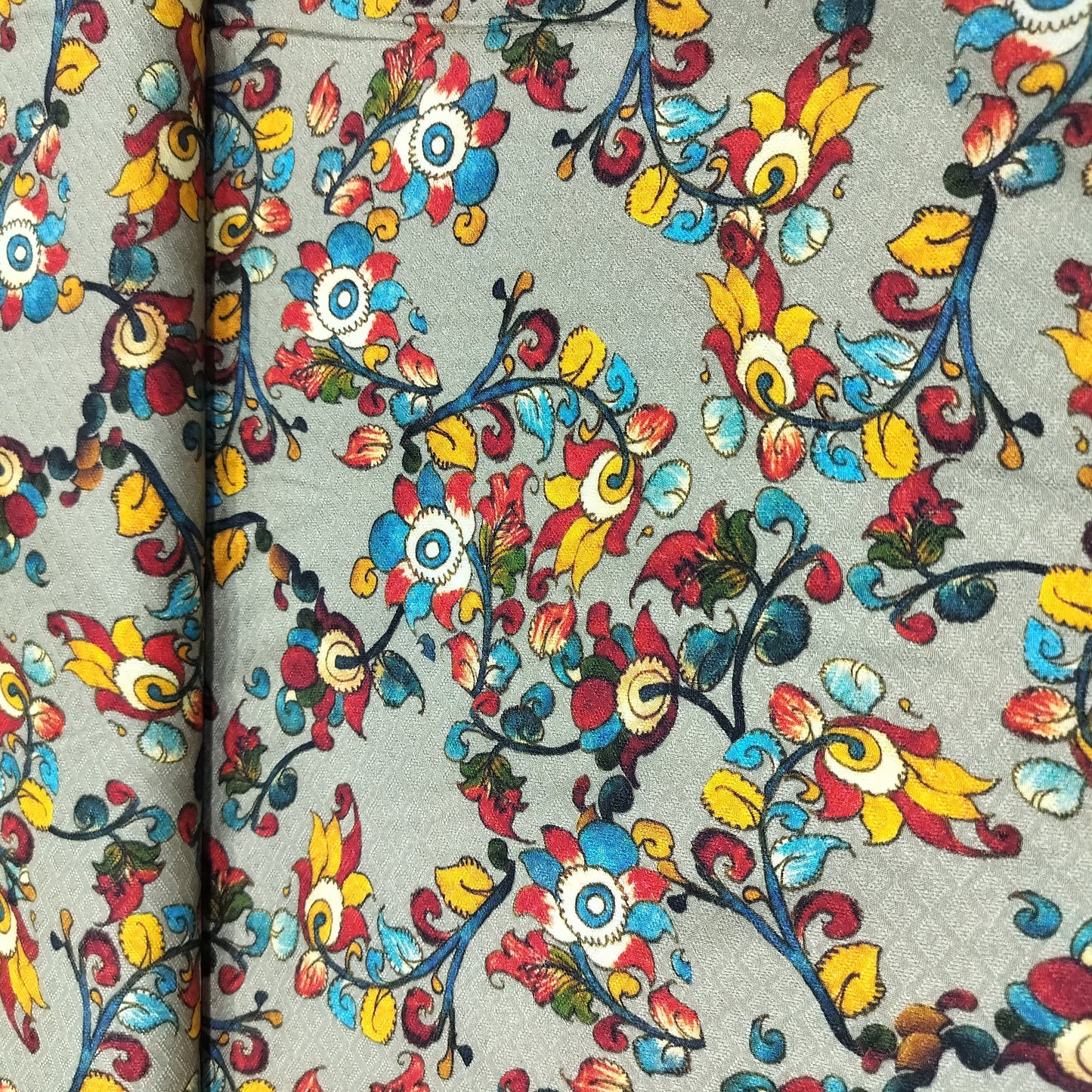 Green Floral Printed Viscose Fabric 4414