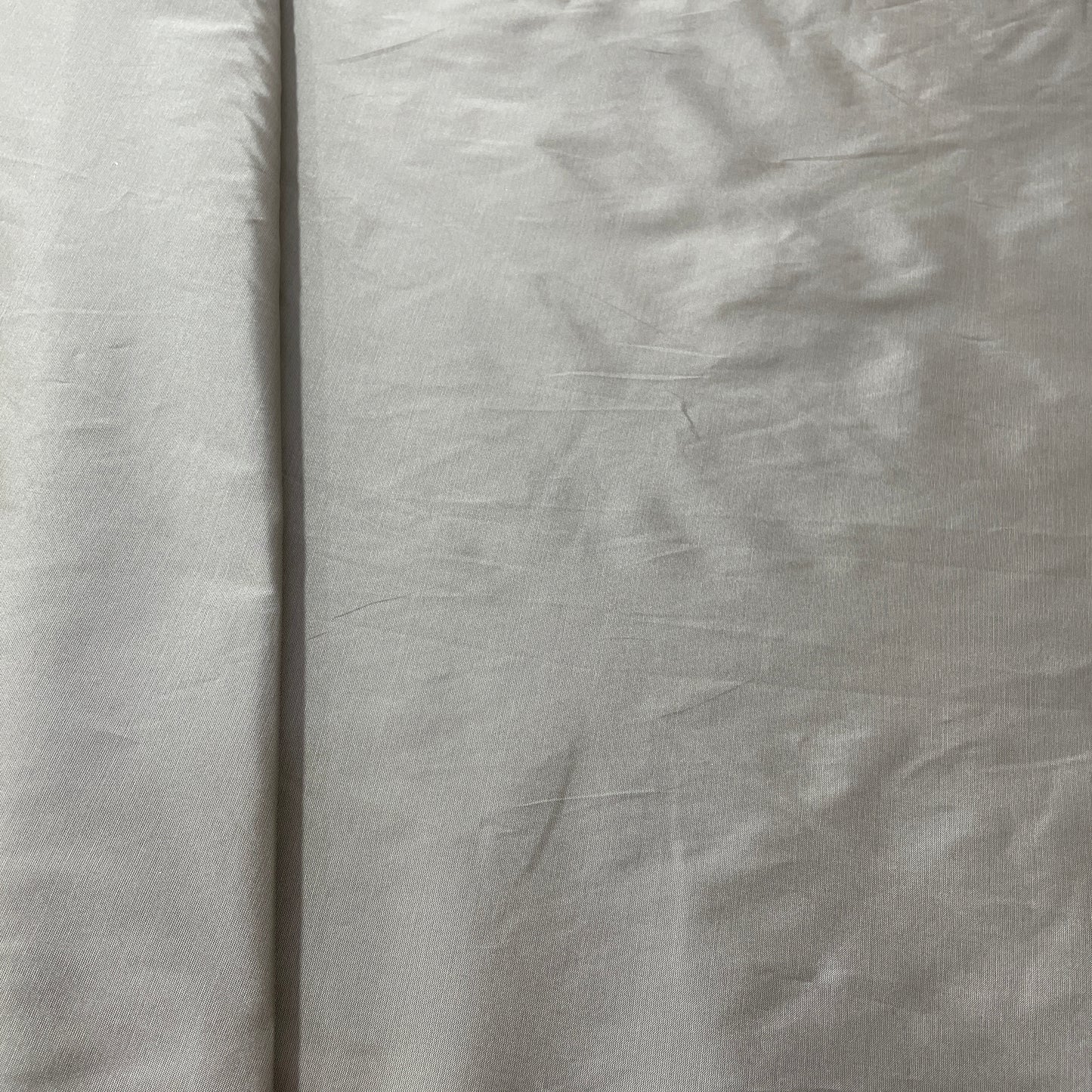 Grey Solid Silk Taffeta Fabric - TradeUNO