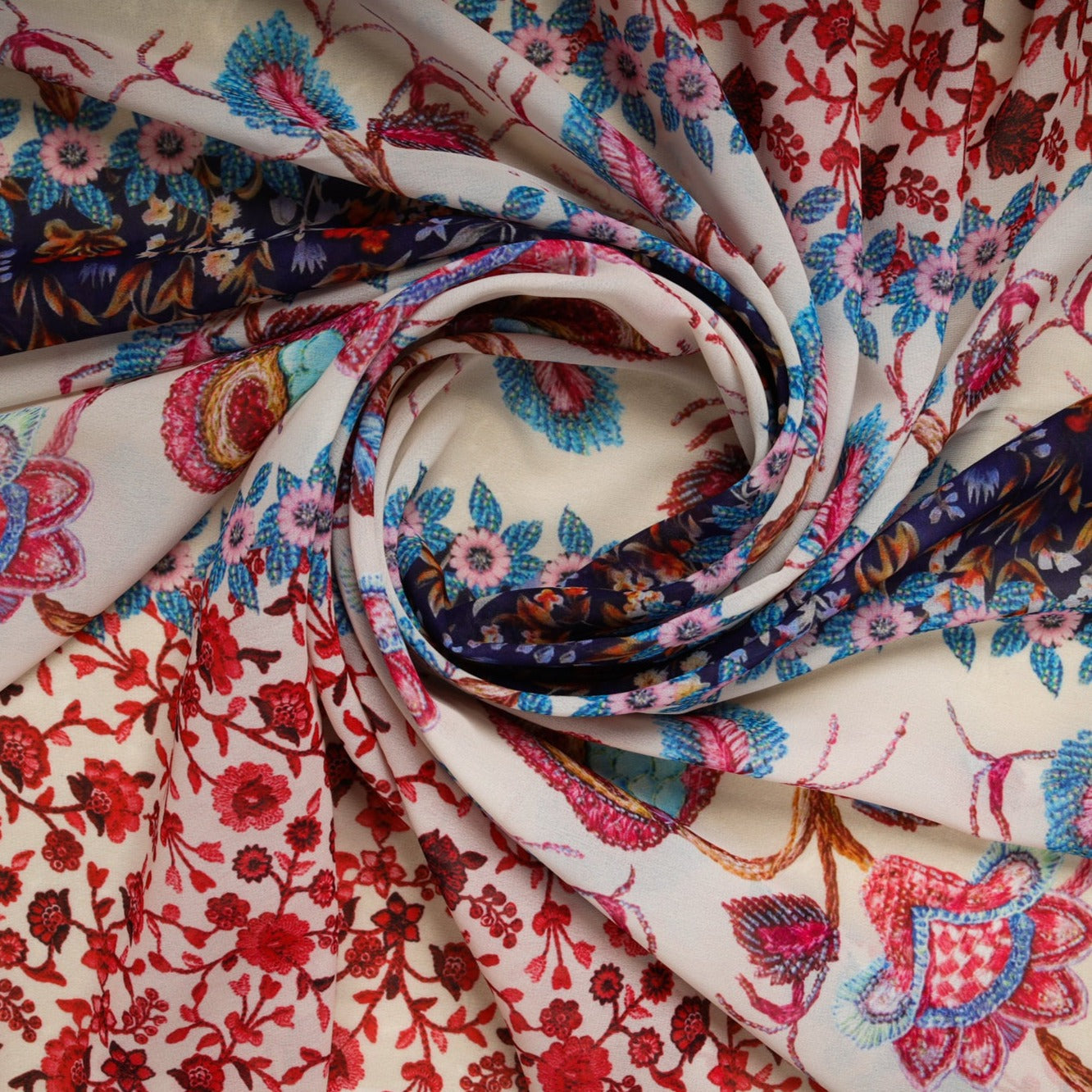 Cream & Multicolor floral Print Georgette Fabric Trade UNO