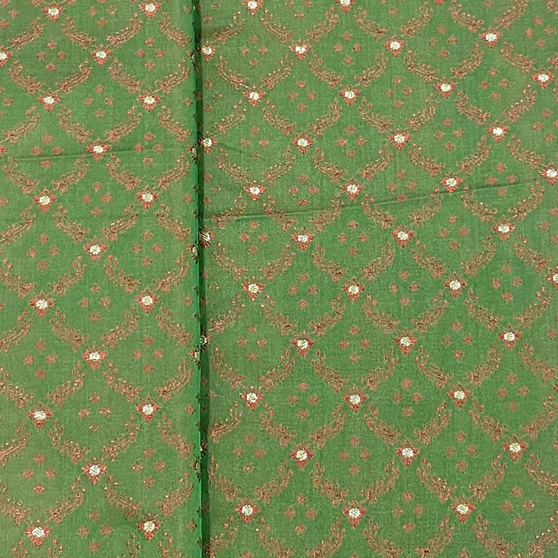 Premium Green Red Traditional Print Tanchui Jamewar Silk Fabric