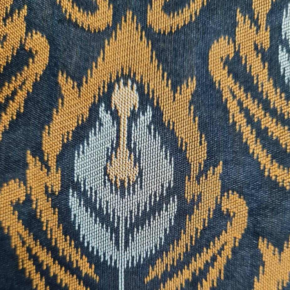 Black & Brown Traditional Ikkat Print Brocade Fabric trade-uno