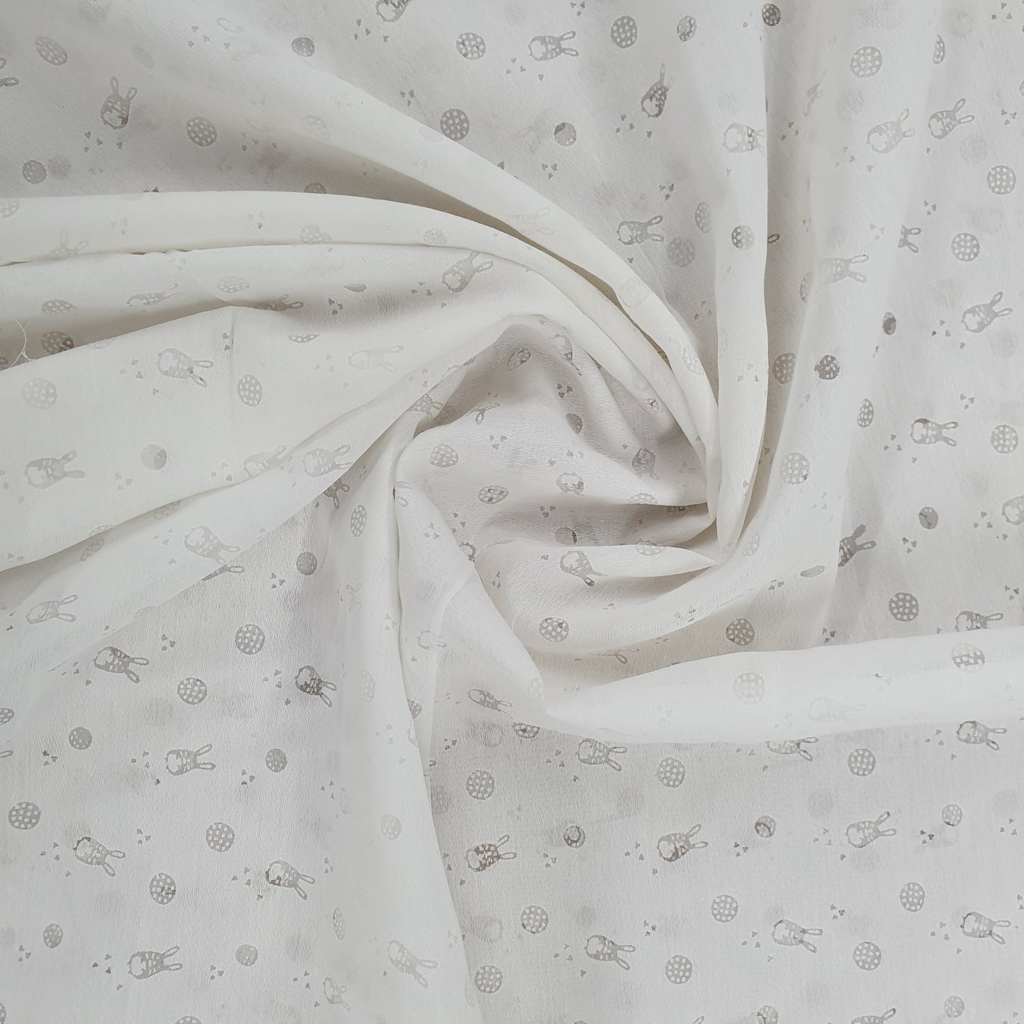 White Kids Print Organza Fabric Trade UNO