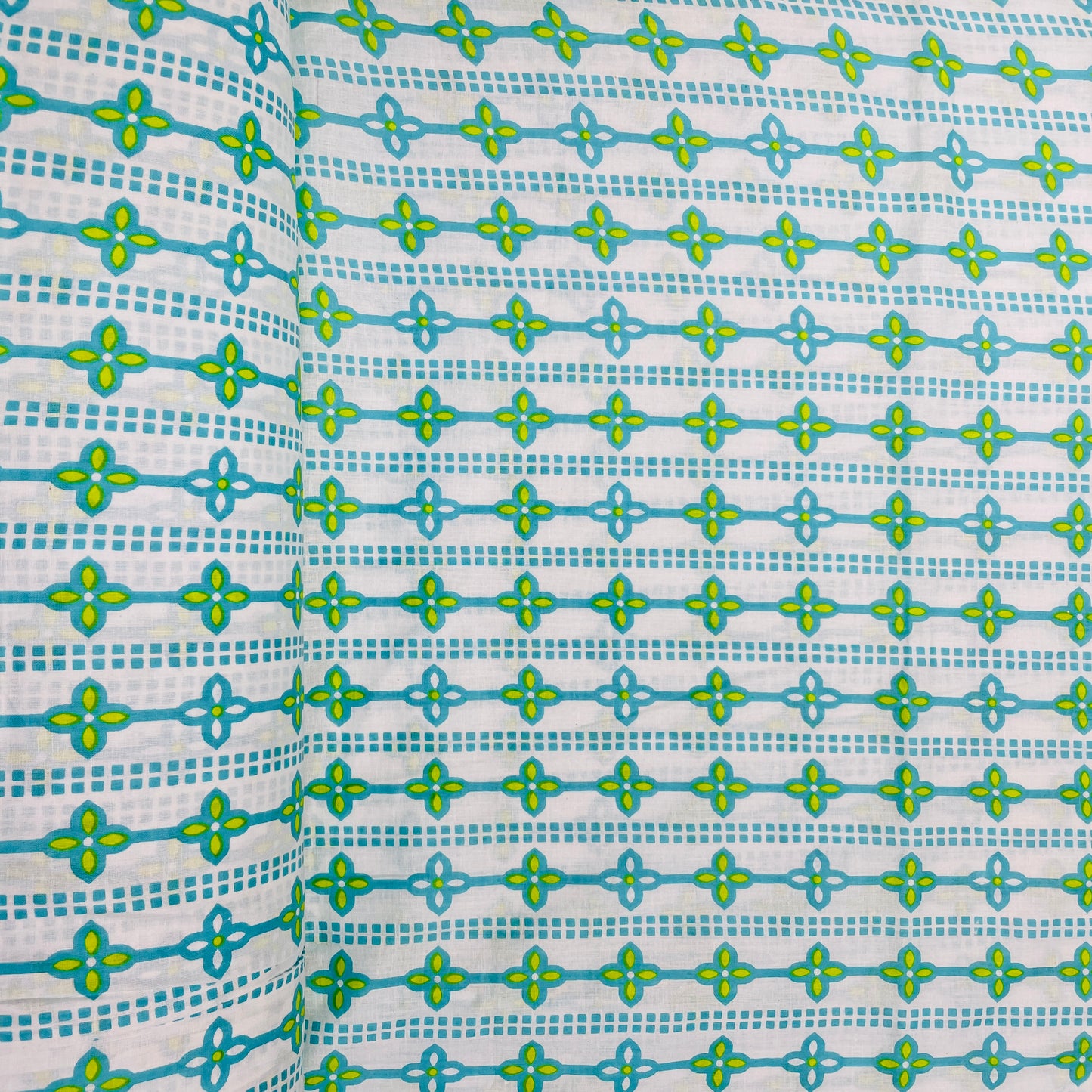 White & Green Geometrical Print Cotton Fabric - TradeUNO