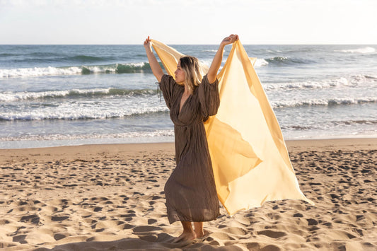 Benefits of Wearing Chiffon Fabric