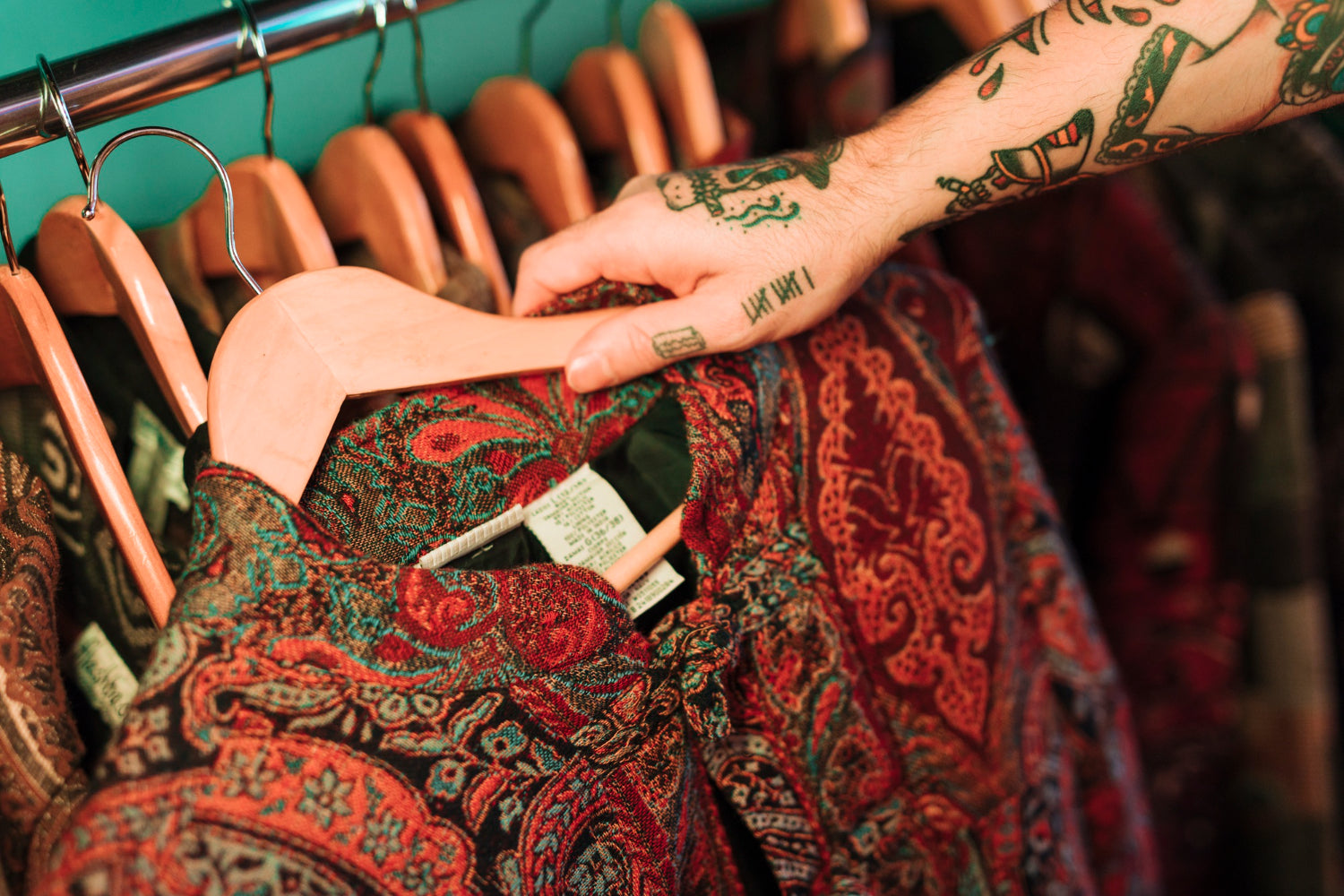 Imported Fabrics for Custom Wedding Suits Trade Uno