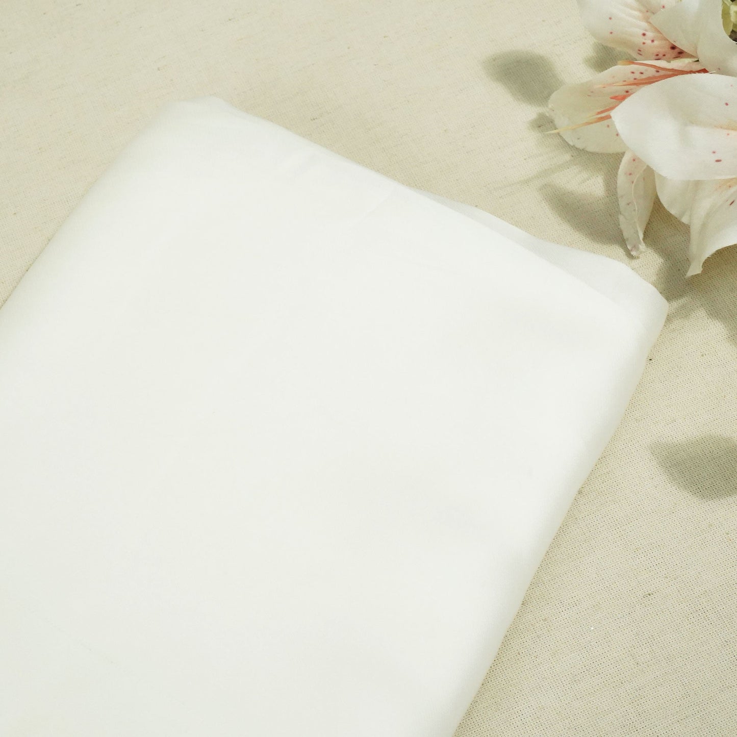 White Solid Dyeable Geogrette Fabric BT-11160