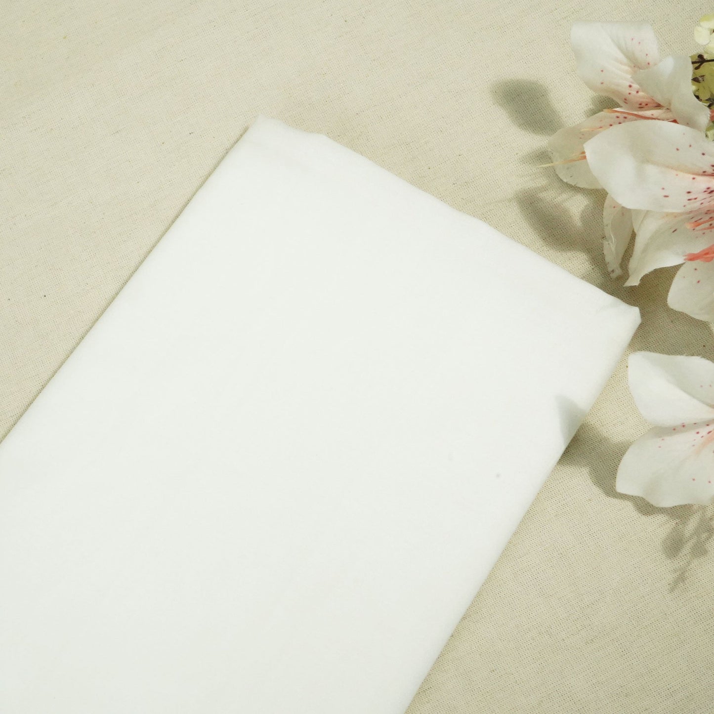 White Solid PC Cotton Fabric TU-11936