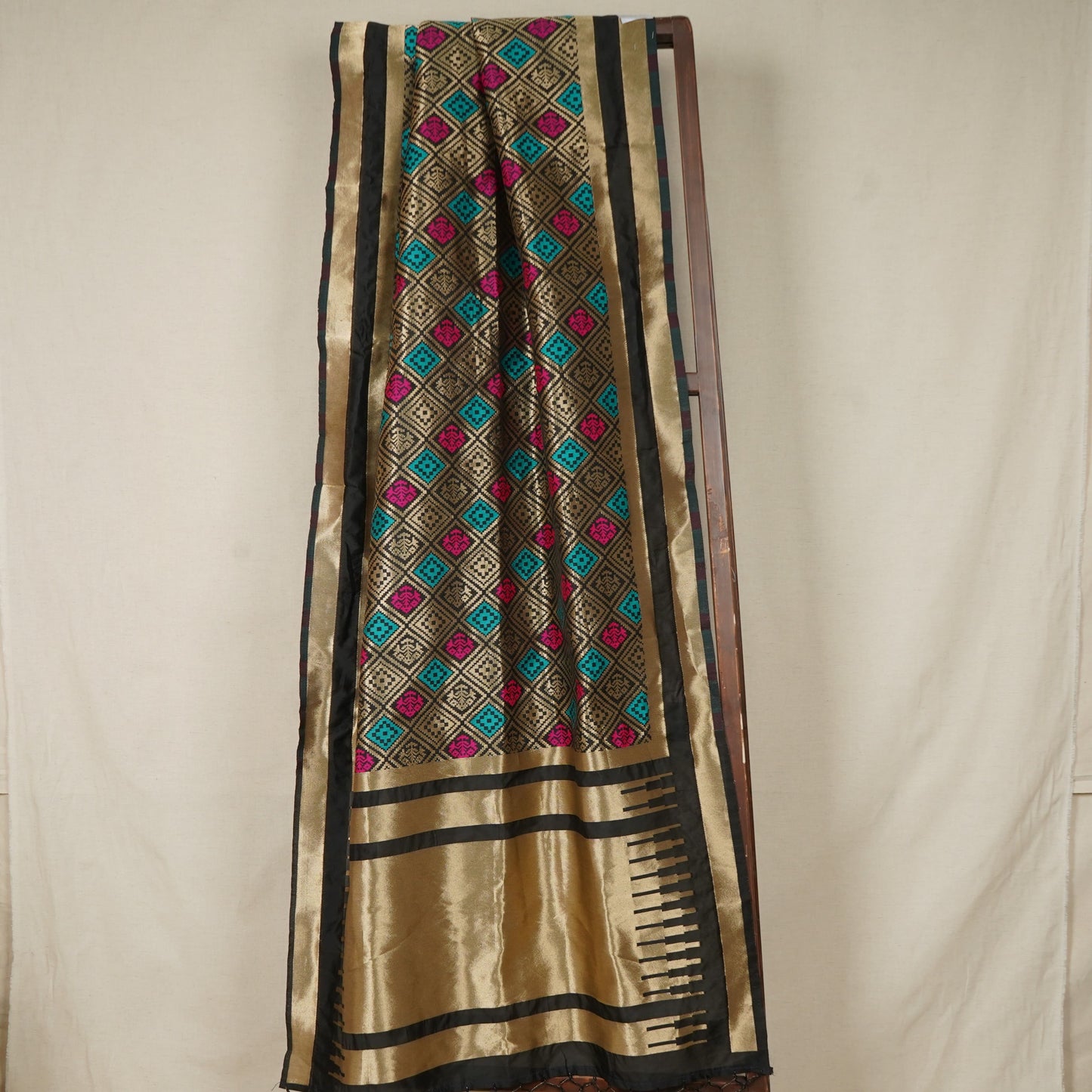 Premium Black Geometrical Print Banarsi Jacquard Dupatta