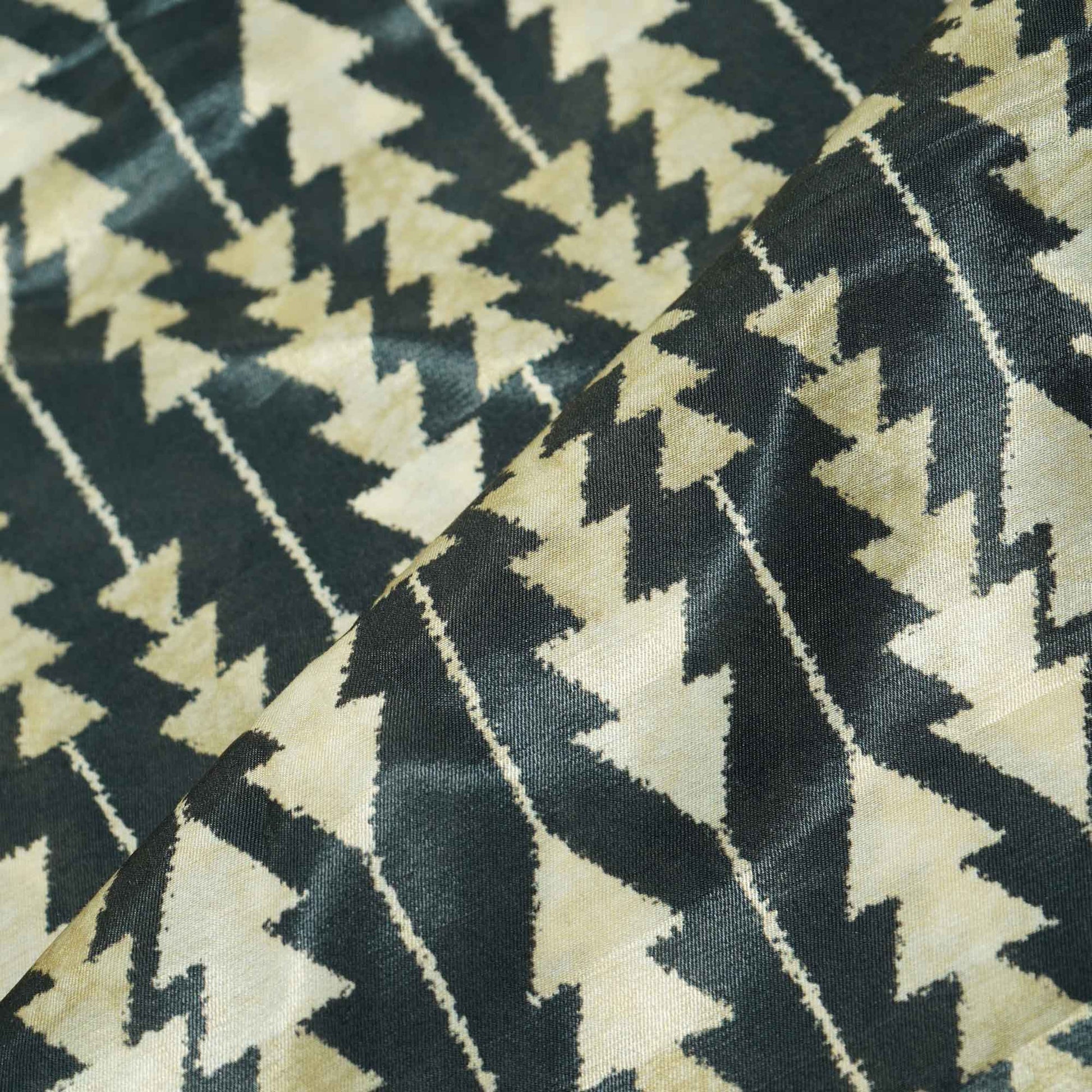 Black Abstract Print Bemberg Gajji Silk GT-15567