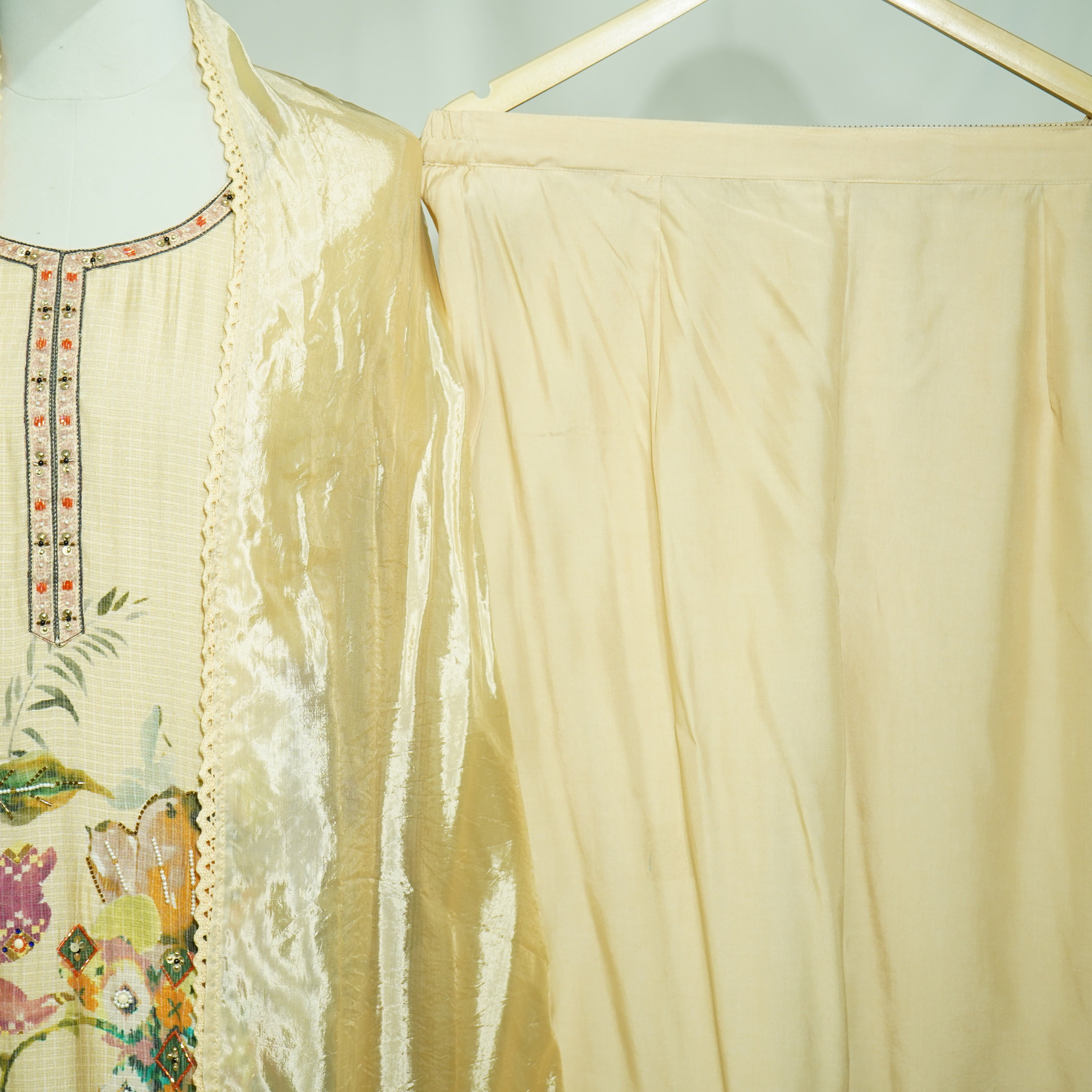 Exclusive Suit Set With Dupatta (Cotton Silk, Dupatta-Muslin Silk Dark Creame Sequins Embroidery Fabric