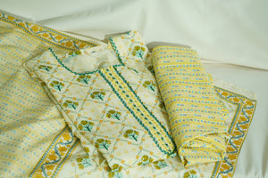 Creame Multicolor Tread Floral Embroidery Suit Set With Dupatta (Cotton, Dupatta-Mulmul)