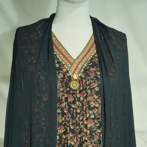 Premium Suit Set With Dupatta (Top-Muslin, Bottom-Satun, Dupatta-Siffon) Black Floral Print Fabric