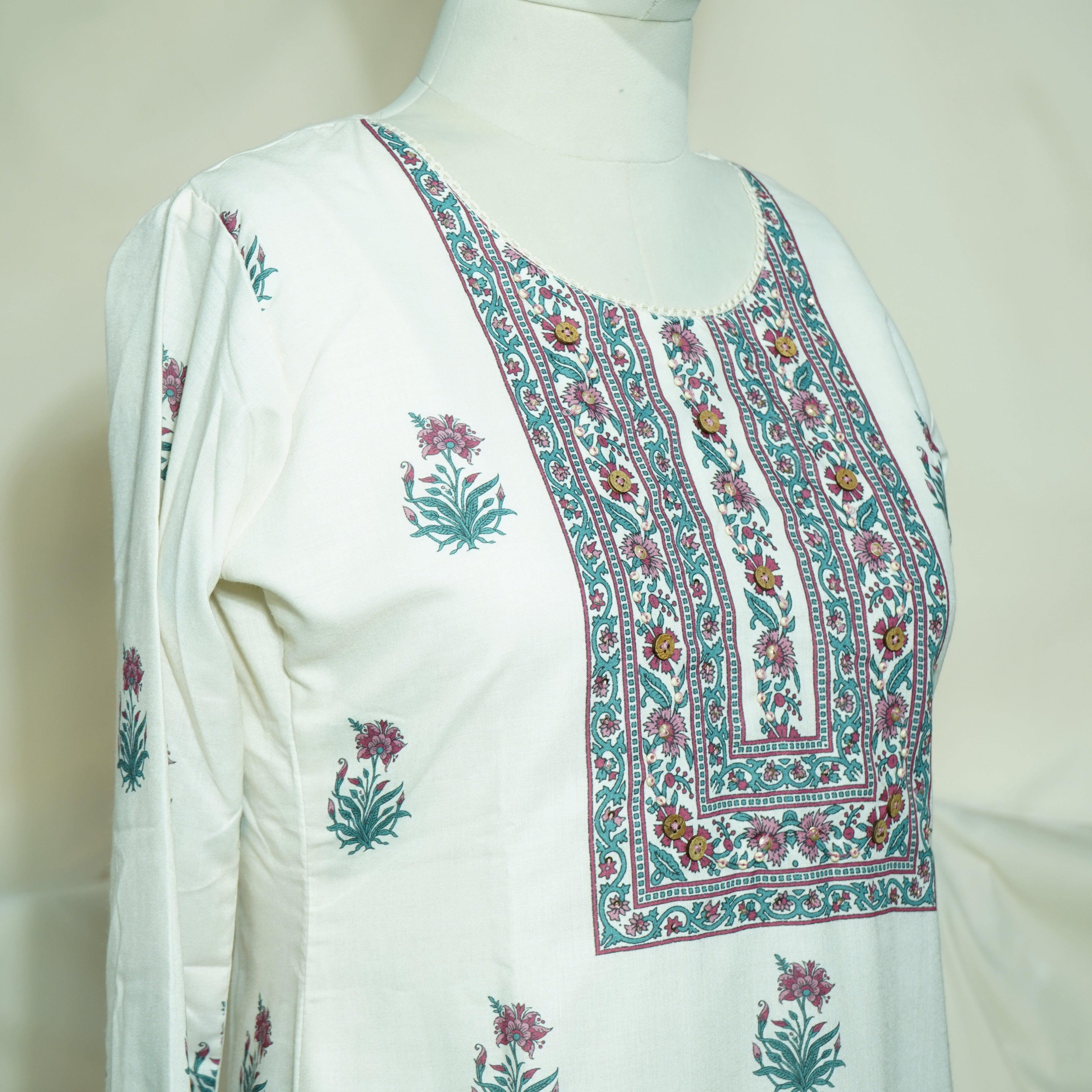 White Green Floral Print Suit Set With Dupatta (Top-Malmal,Bottom-Malmal,Dupatta-Malmal)