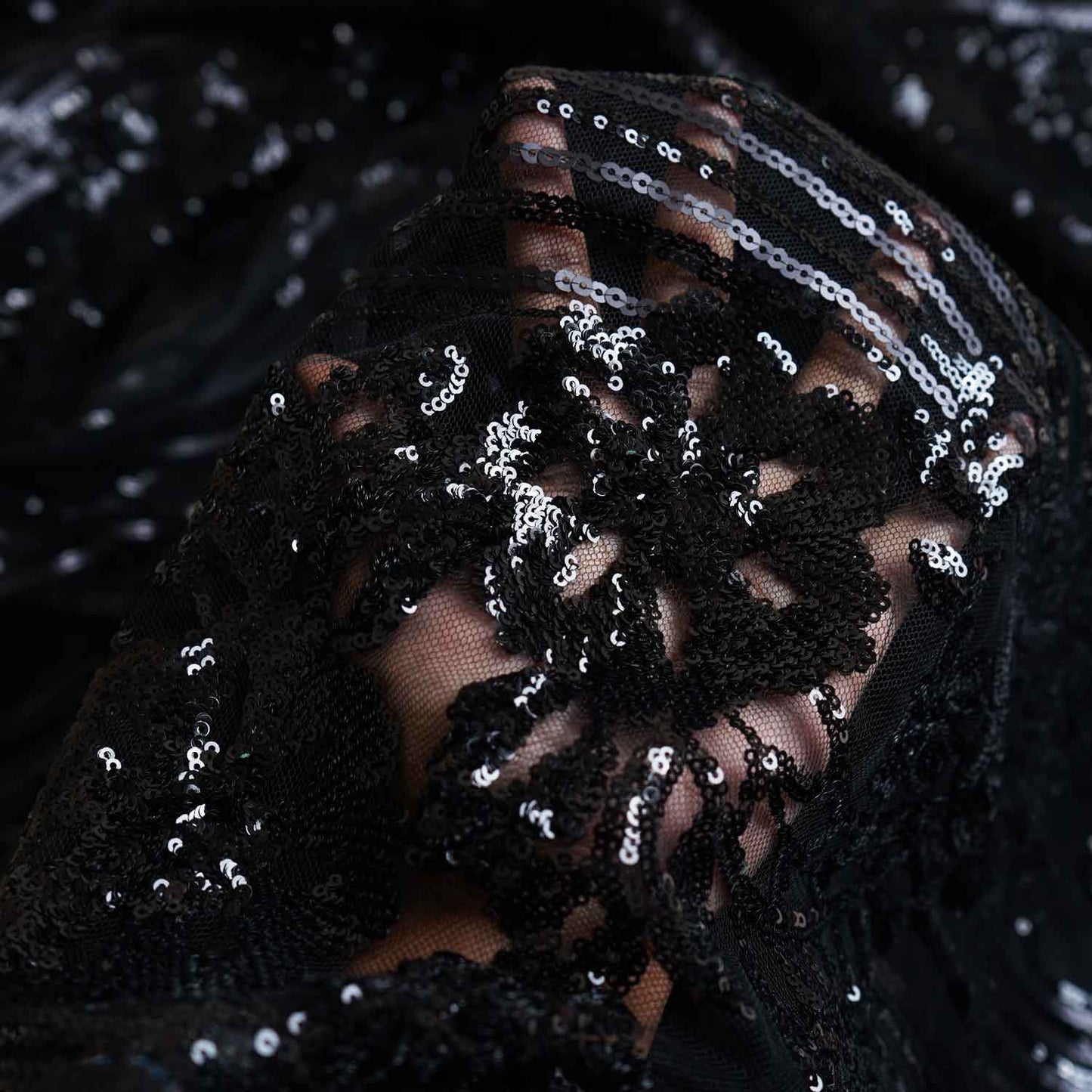Black Sequins Embroidery Net Fabric 19982