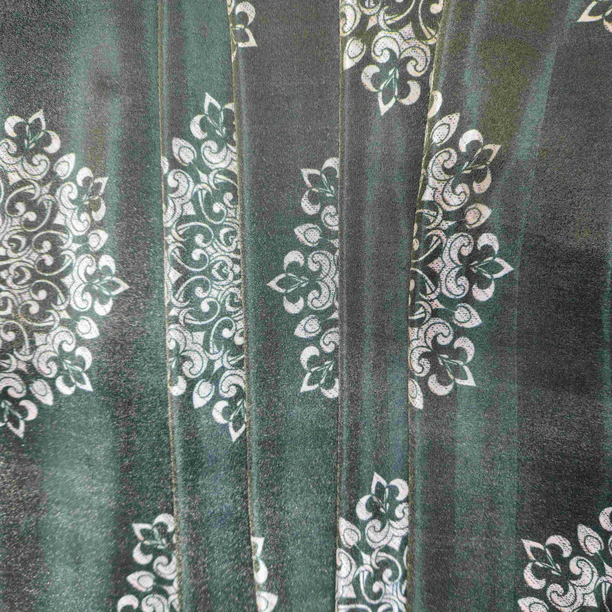 Dark Green Traditional Print Pure Tissue Fabric MTF-21281 – image 3 of 3