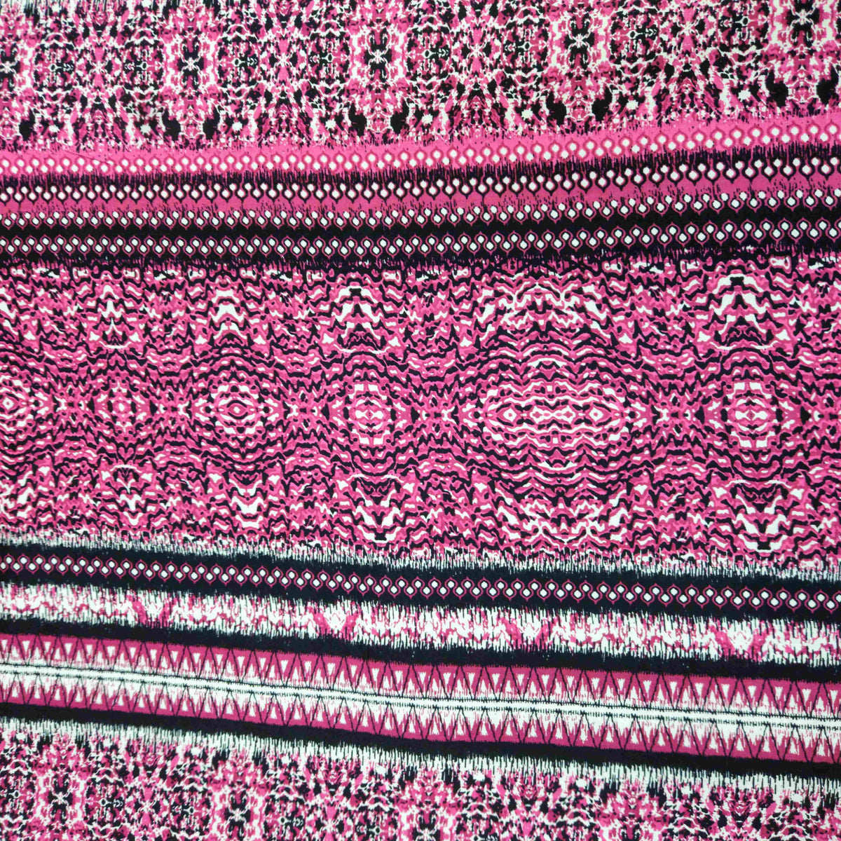 Black Abstract Print Muslin Fabric TU-1541 – image 2 of 3