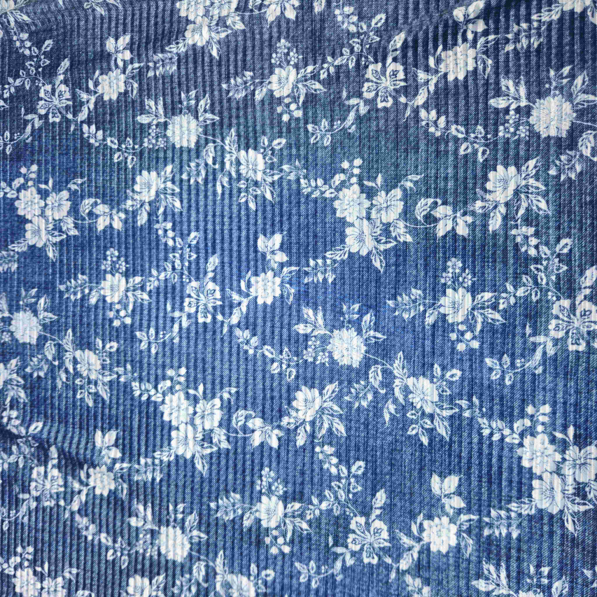 Navy Blue Floral Print Pleated Knitted Satin TU-6529 – image 2 of 3
