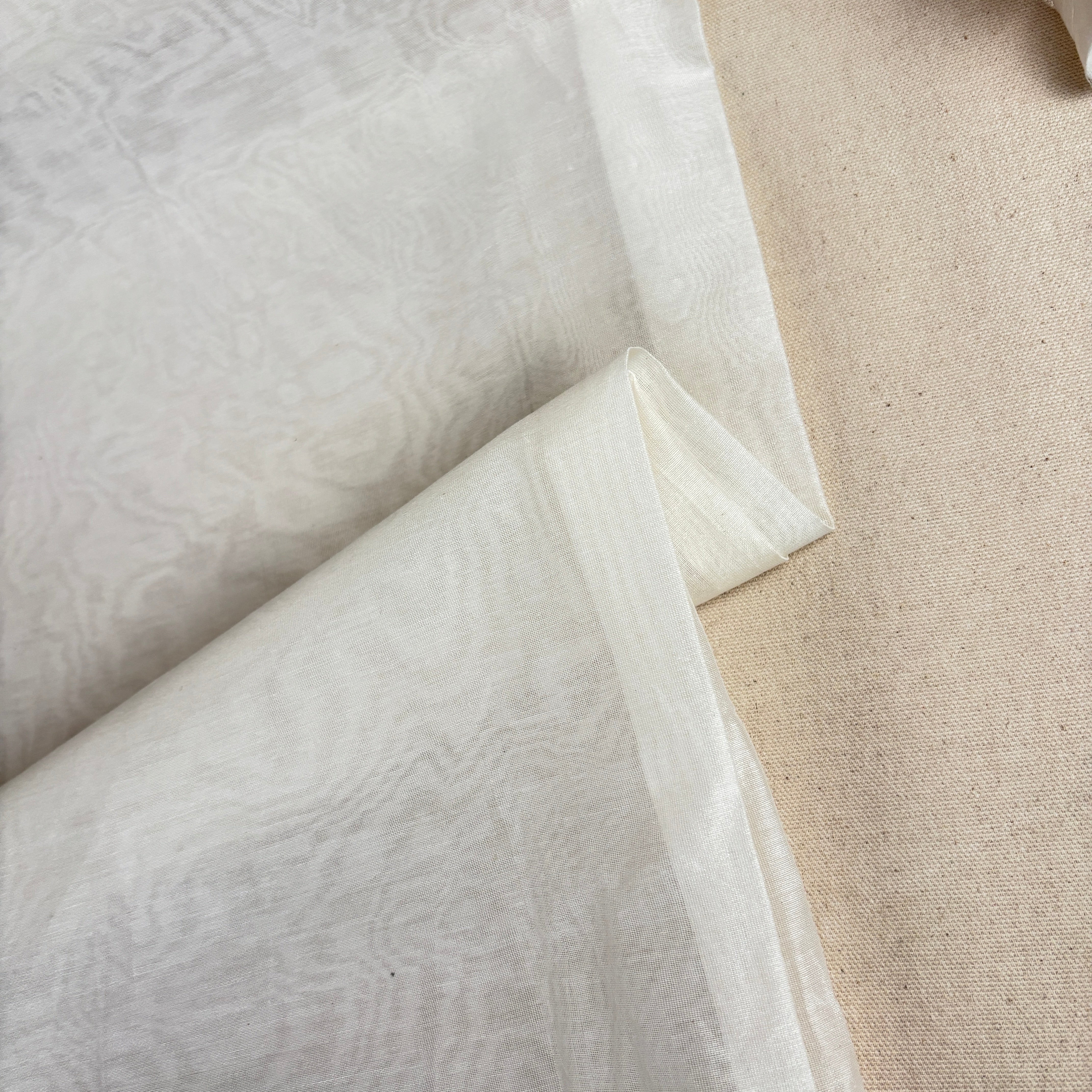 Off White Solid Dyeable 60gm Chanderi Silk Fabric KR-28229 - TradeUNO